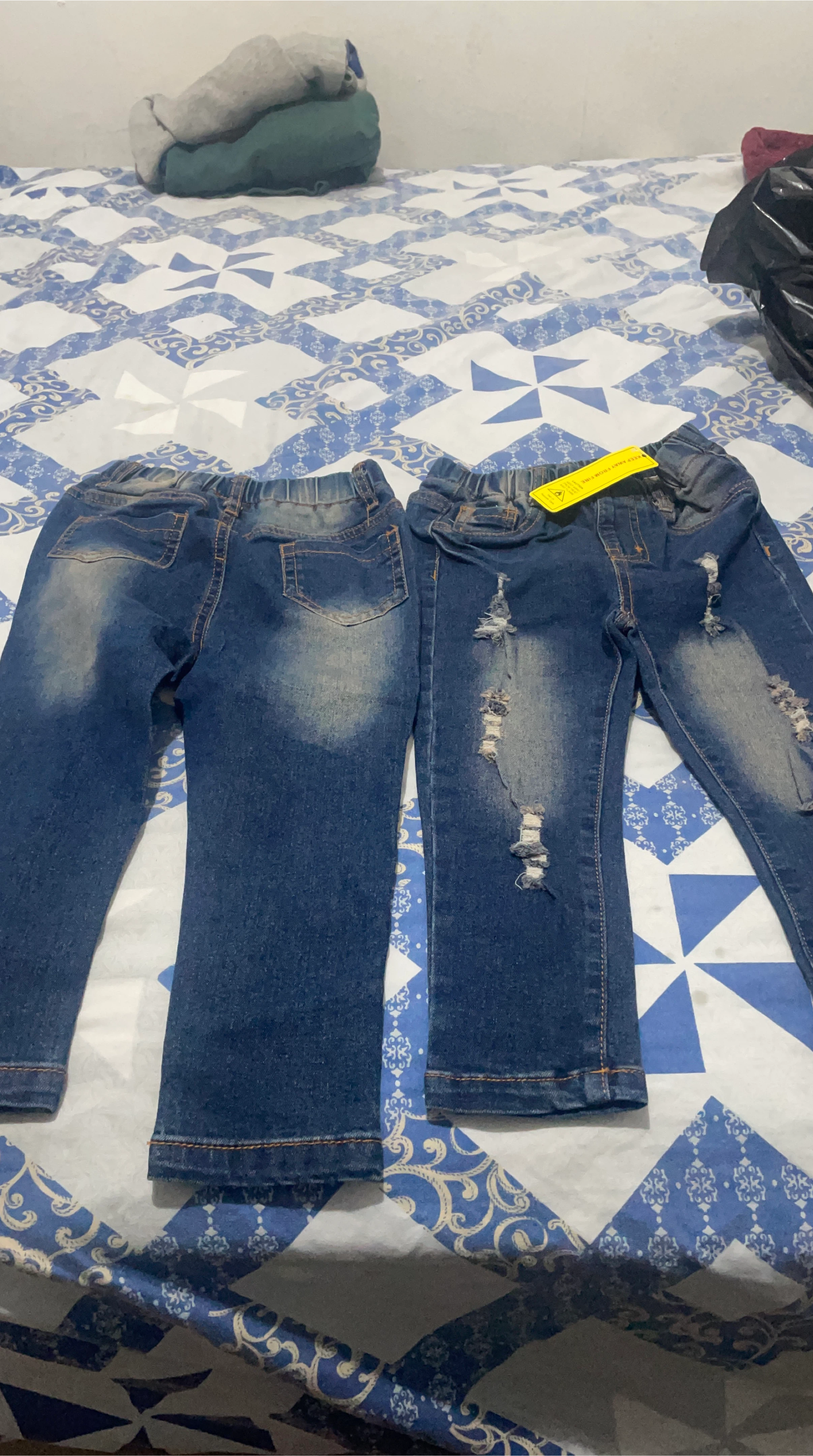 Girls' Distressed Jeans - Size Unknown thumbnail