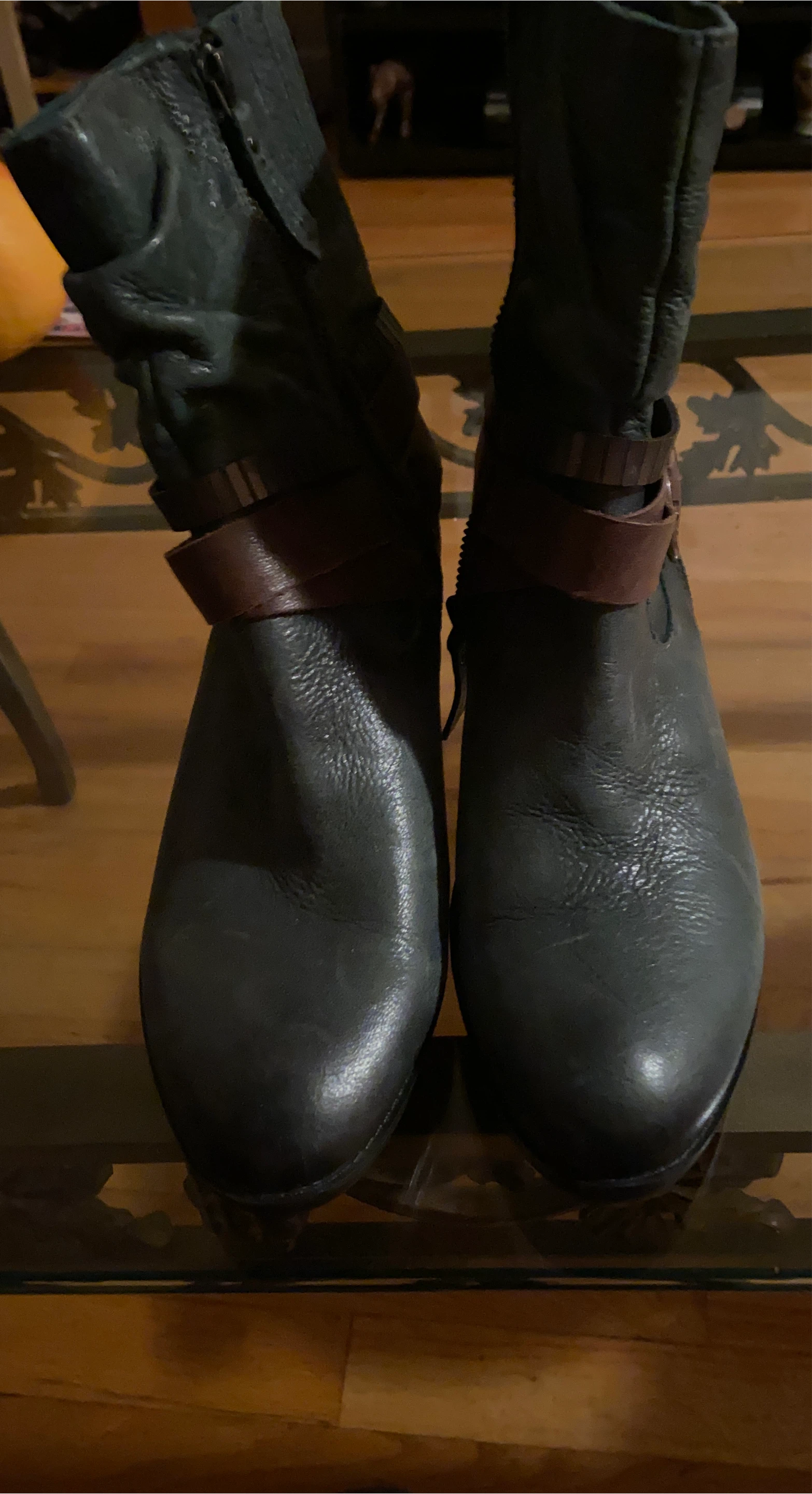 Women’s Cowboy Leather Boots thumbnail