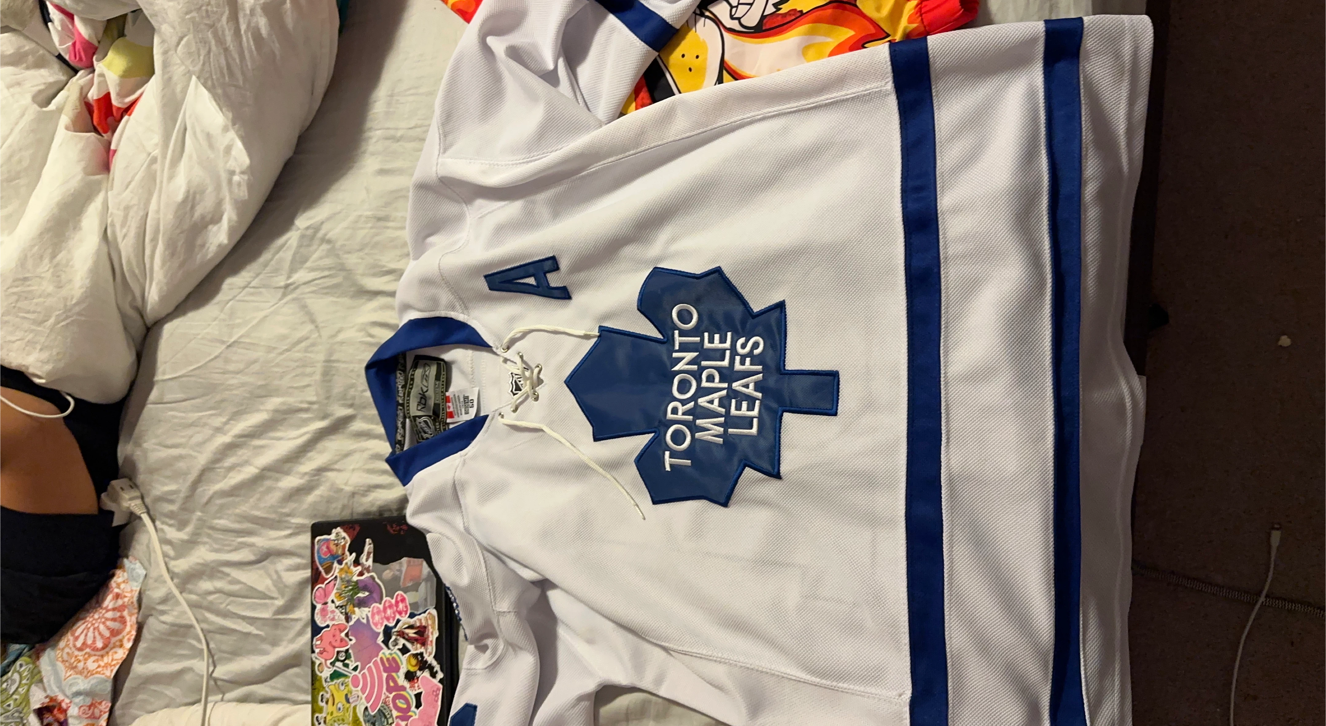 Reebok Toronto Maple Leafs Kessel #81 Jersey, Size L