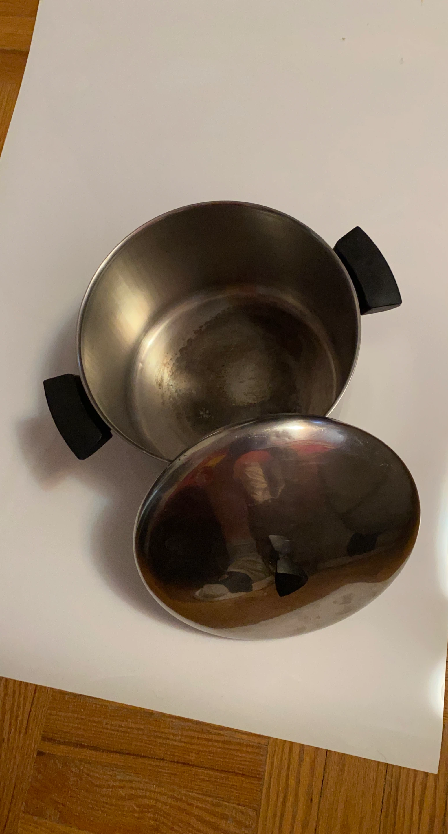 Stainless Steel Pot with Lid thumbnail