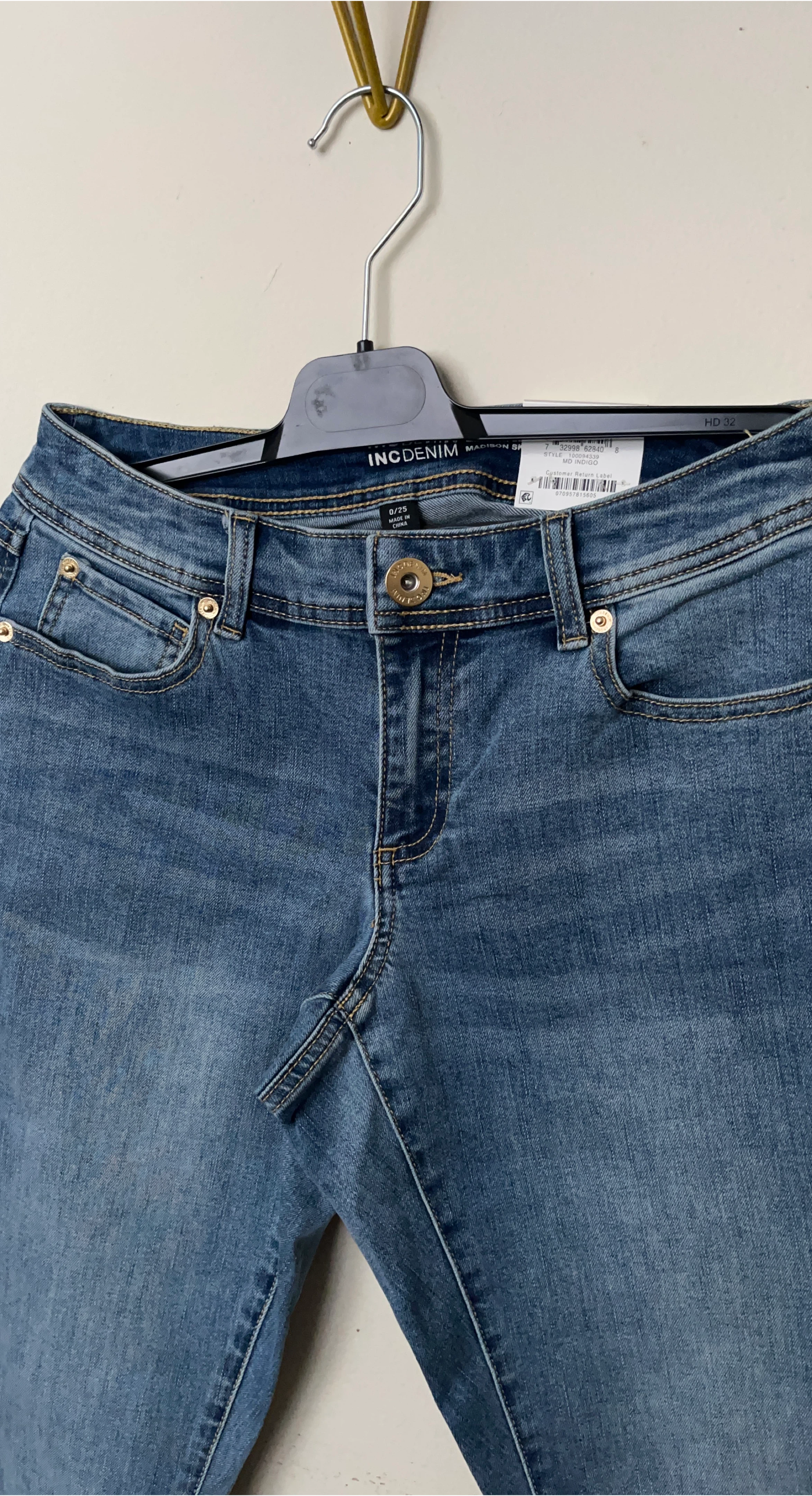 Inc Denim Madison skinny jeans size 0/25 thumbnail