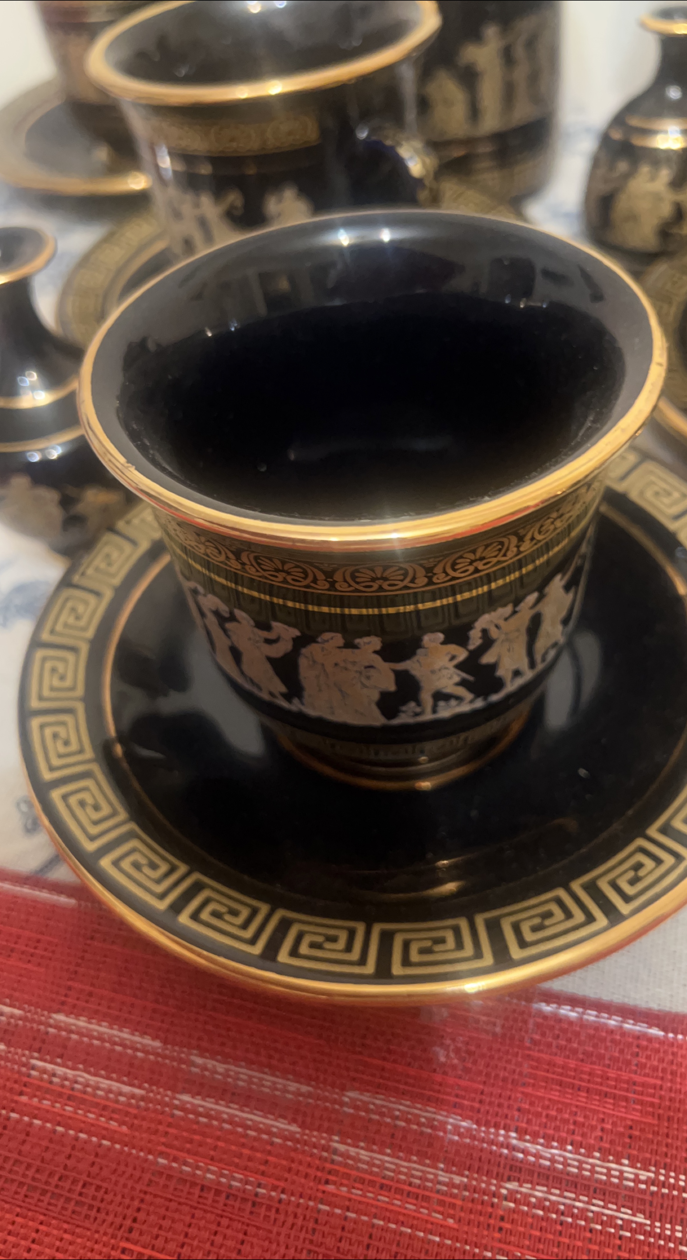 Black and Gold Tea Cup Set