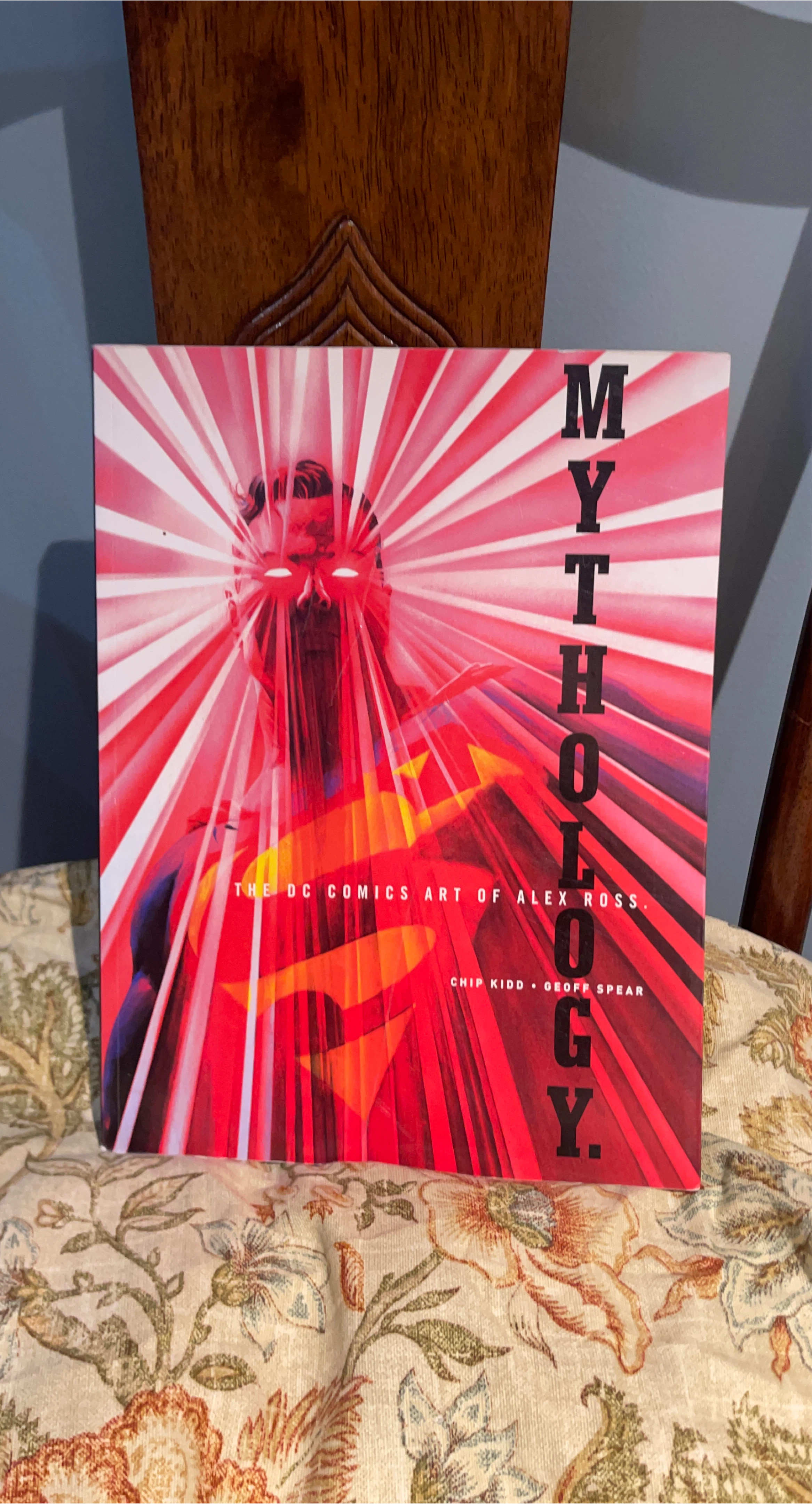 Mythology: The DC Comics Art of Alex Ross thumbnail