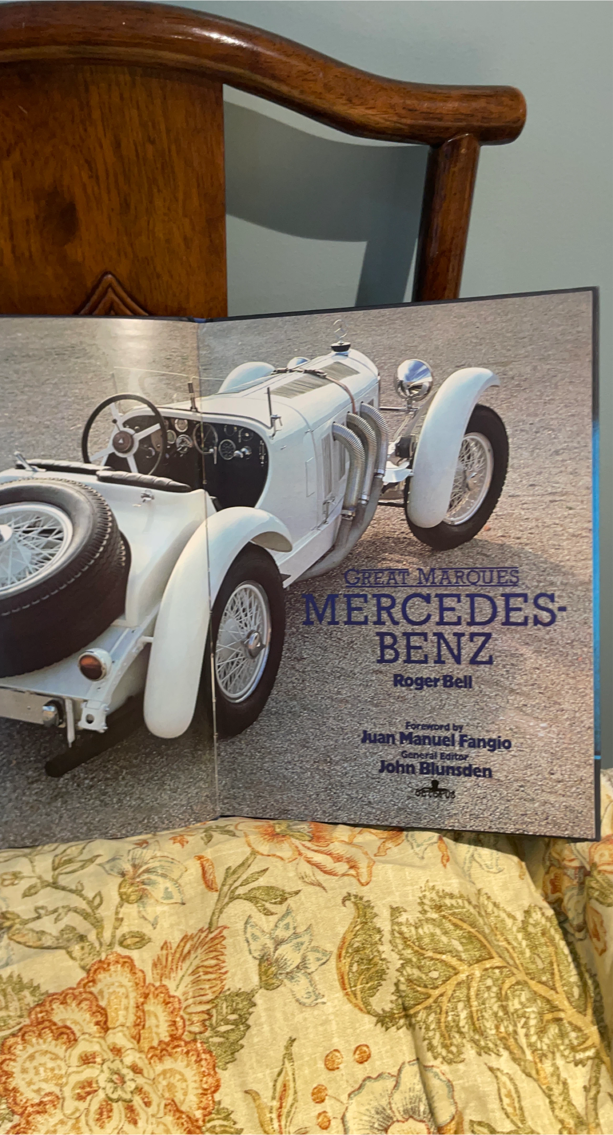 Mercedes-Benz Book: Great Marques by Roger Bell thumbnail