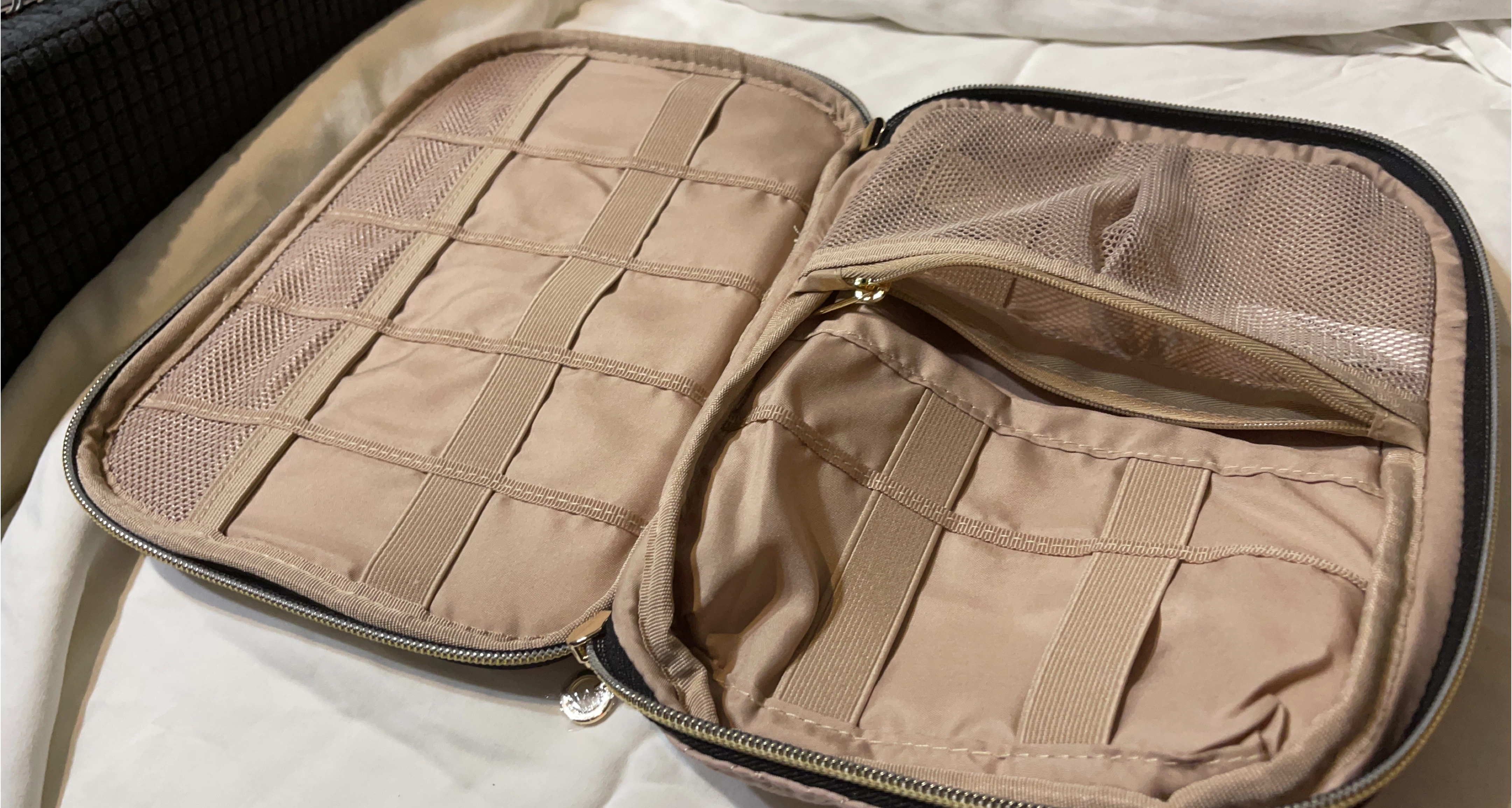 Pink Quilted Travel Organizer thumbnail