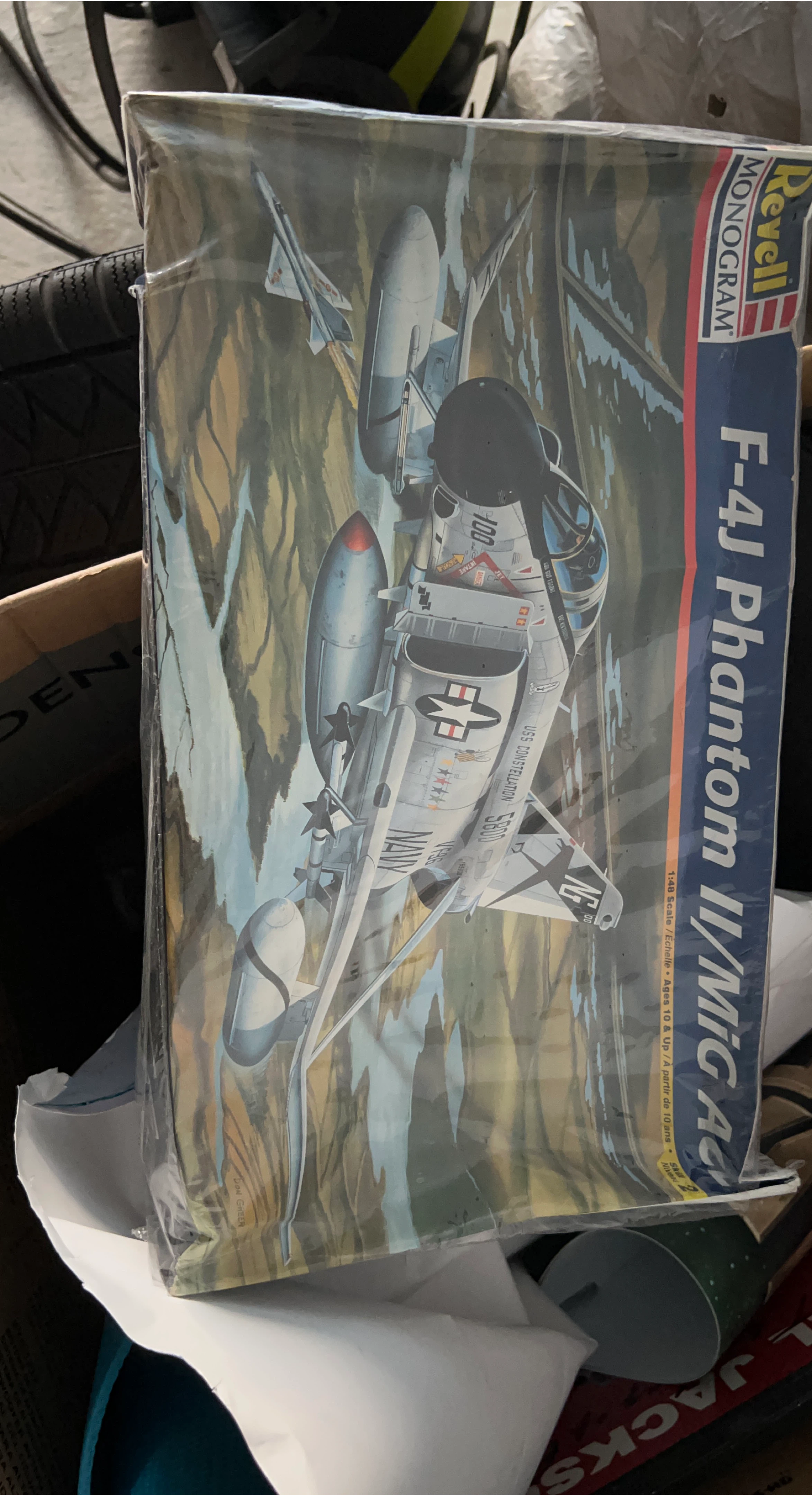 Revell Monogram F-4J Phantom II/MiG Ag 1:48 Scale