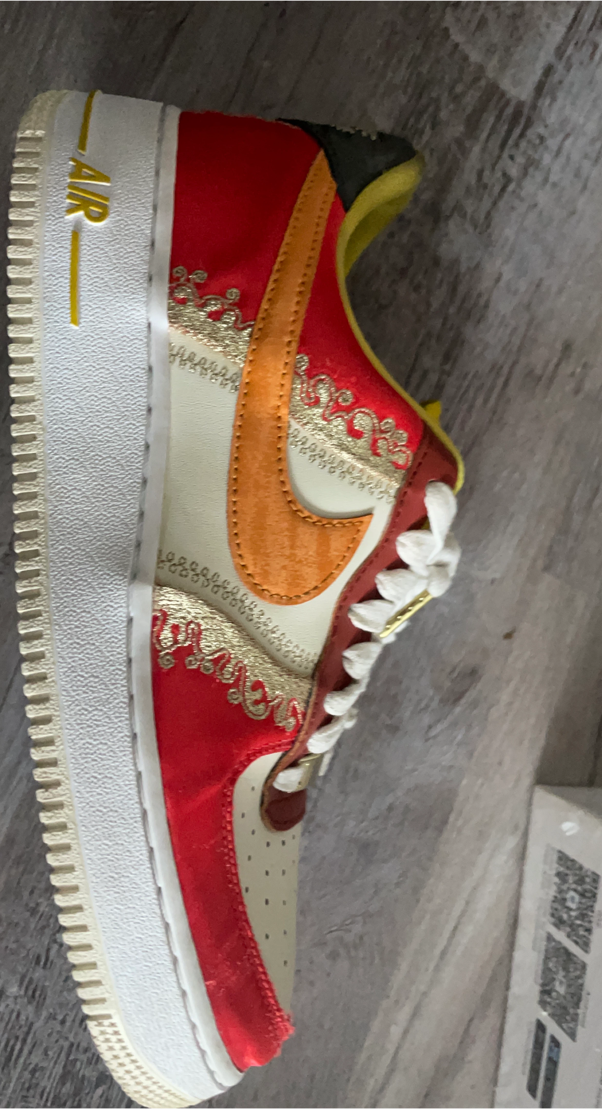 Nike Air Force 1 '07 Premium Red/Gold
