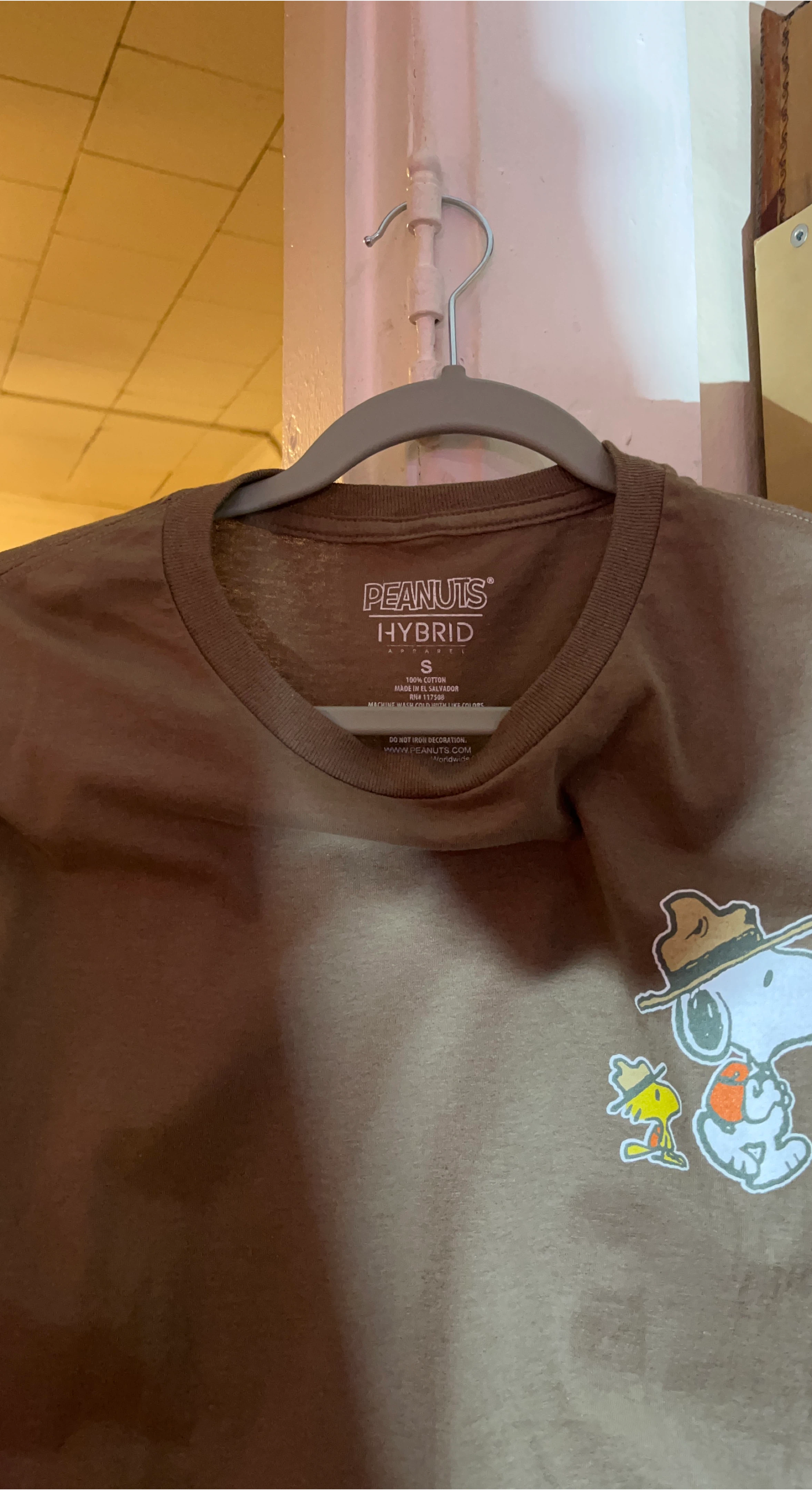 Peanuts Hybrid Apparel T-Shirt - Size Small thumbnail