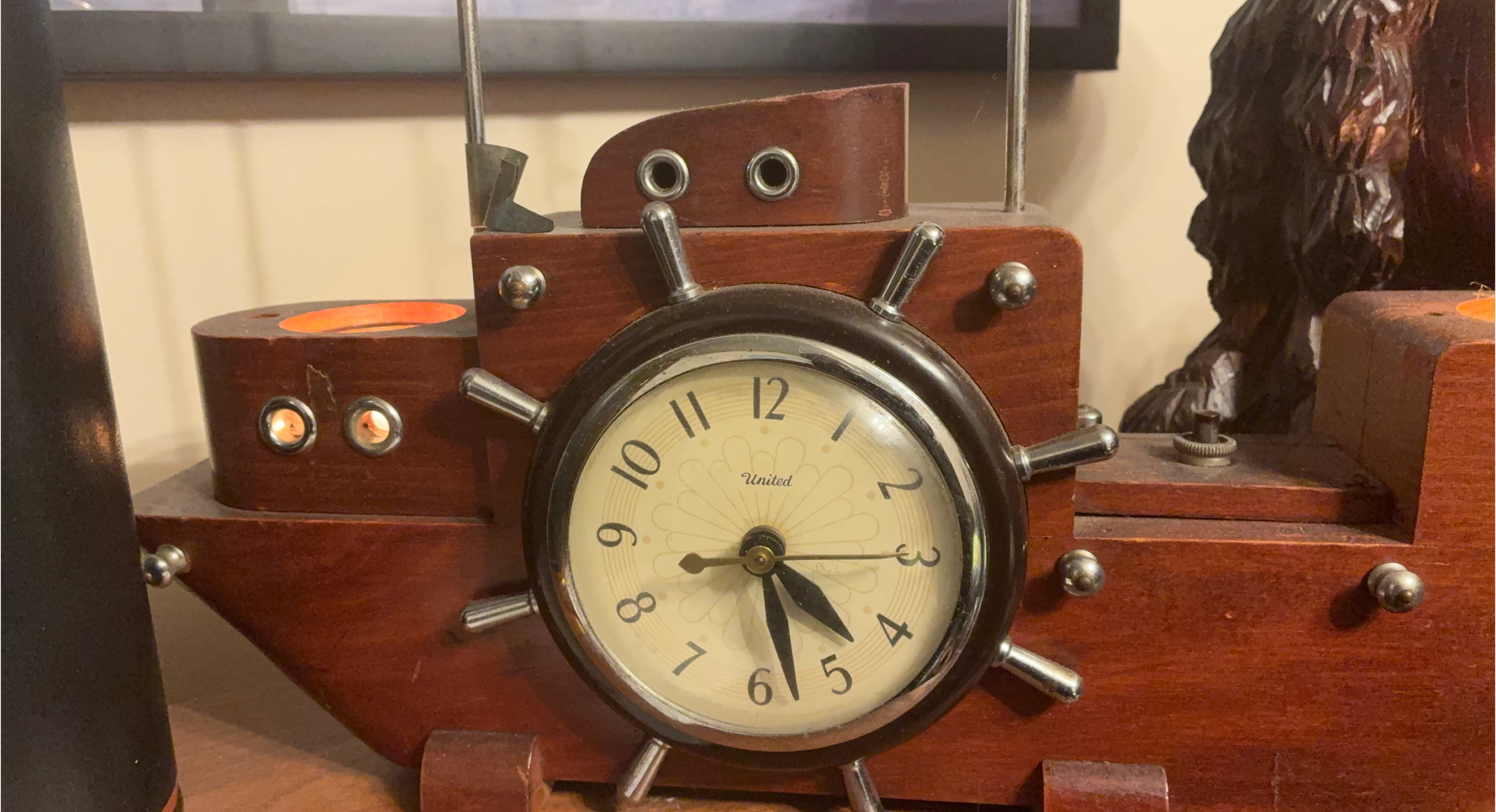 United Wooden Ship Wheel Clock thumbnail