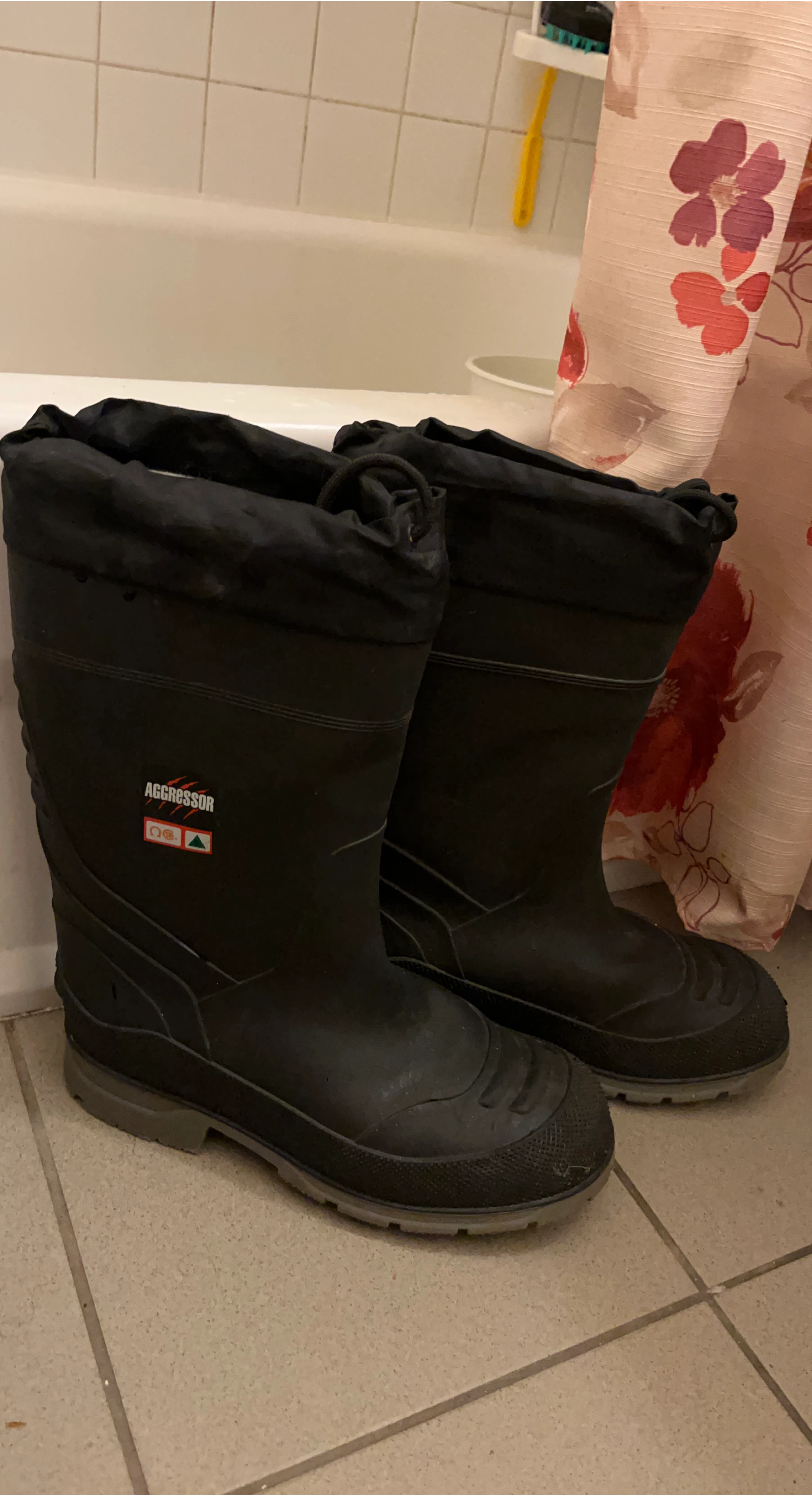 Aggressor Black Winter Boots - Size 10 thumbnail
