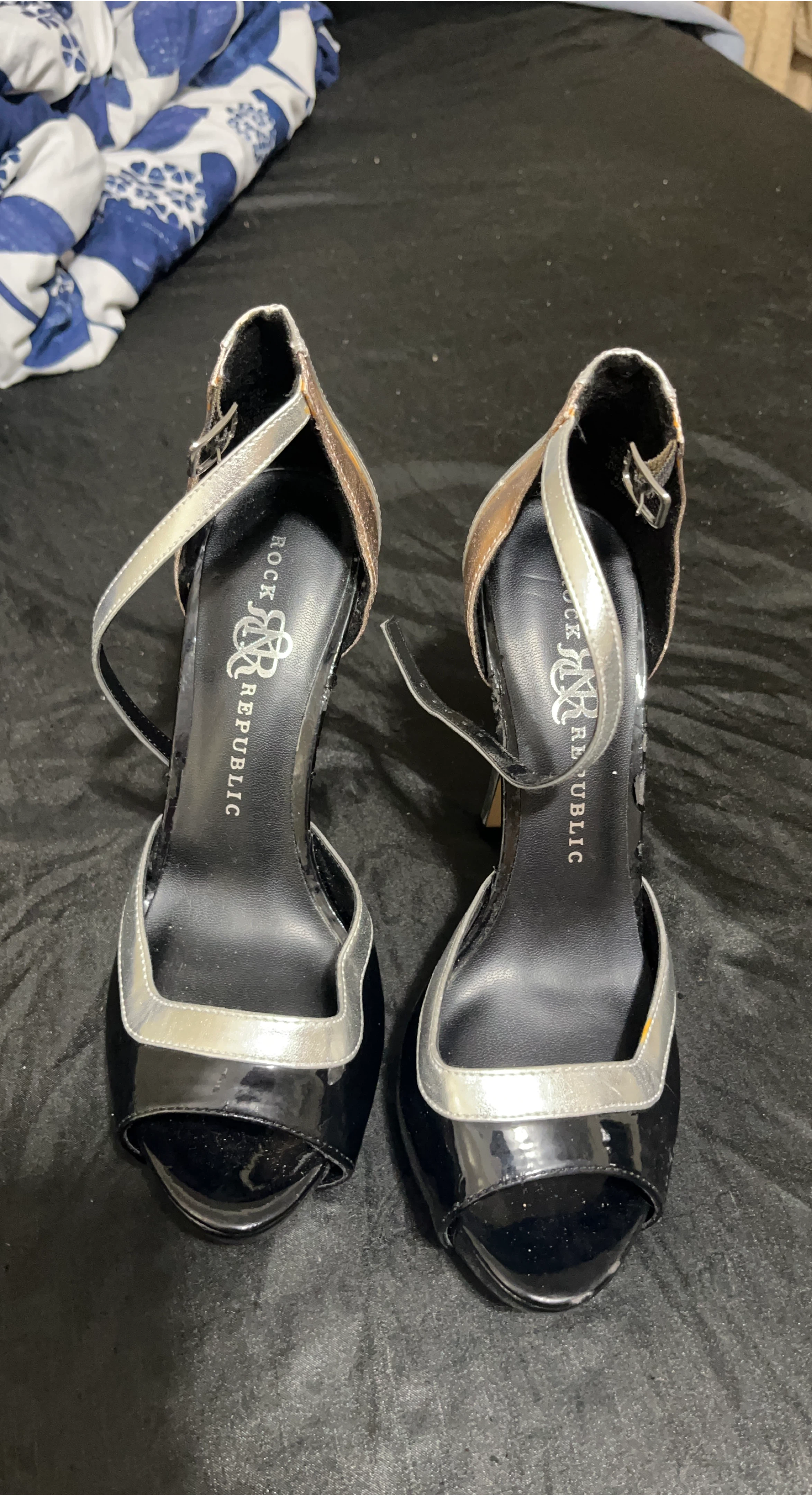 Rock & Republic Heels - Black & Silver thumbnail