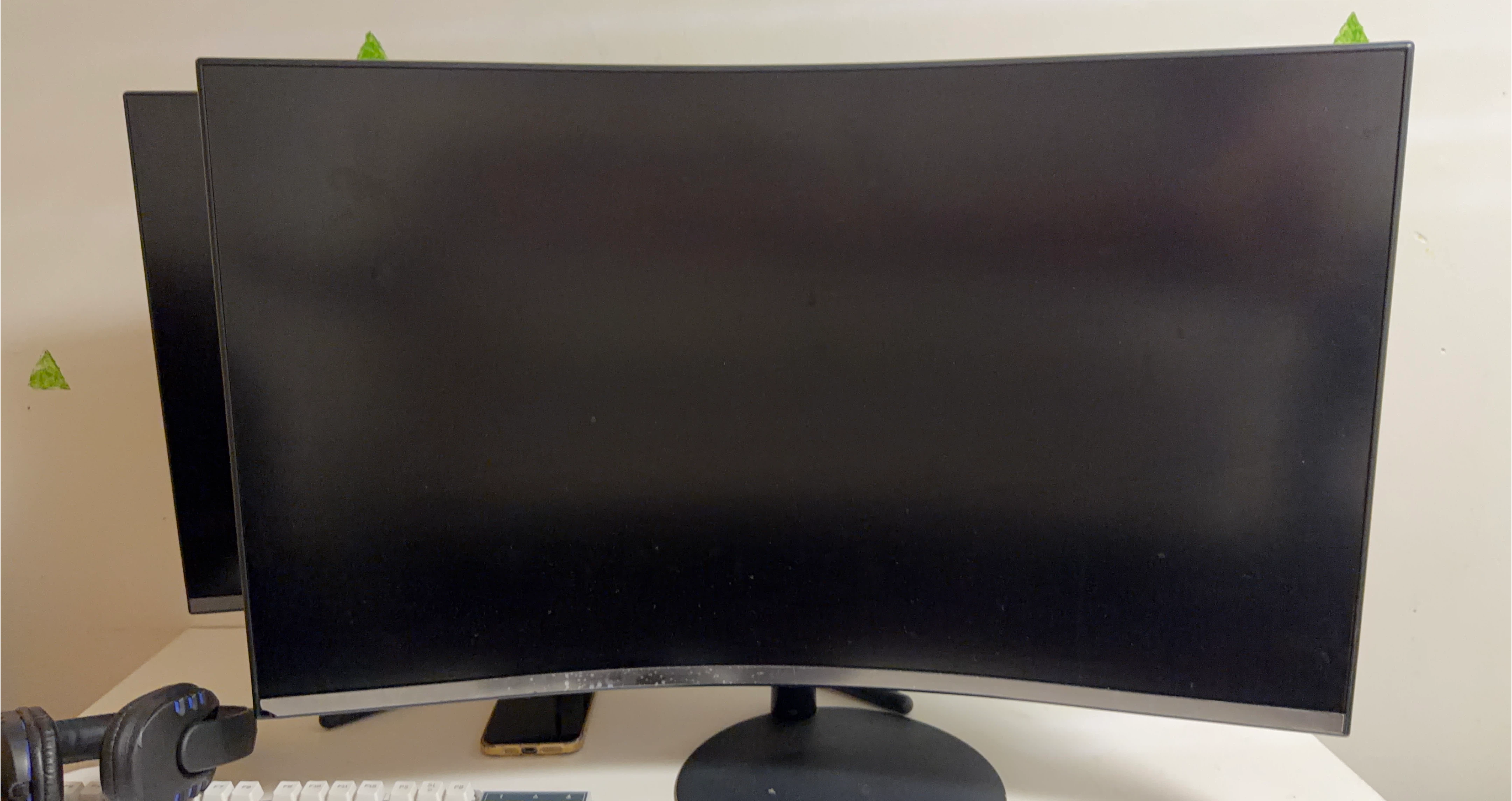 Curved Monitor