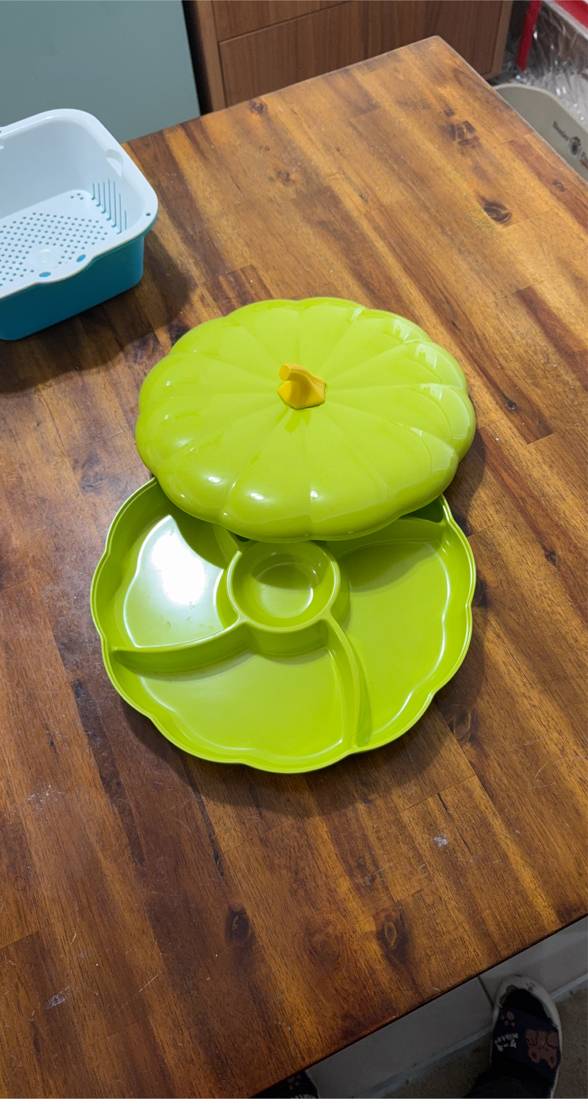 Green Lotus Shaped Serving Dish with Lid