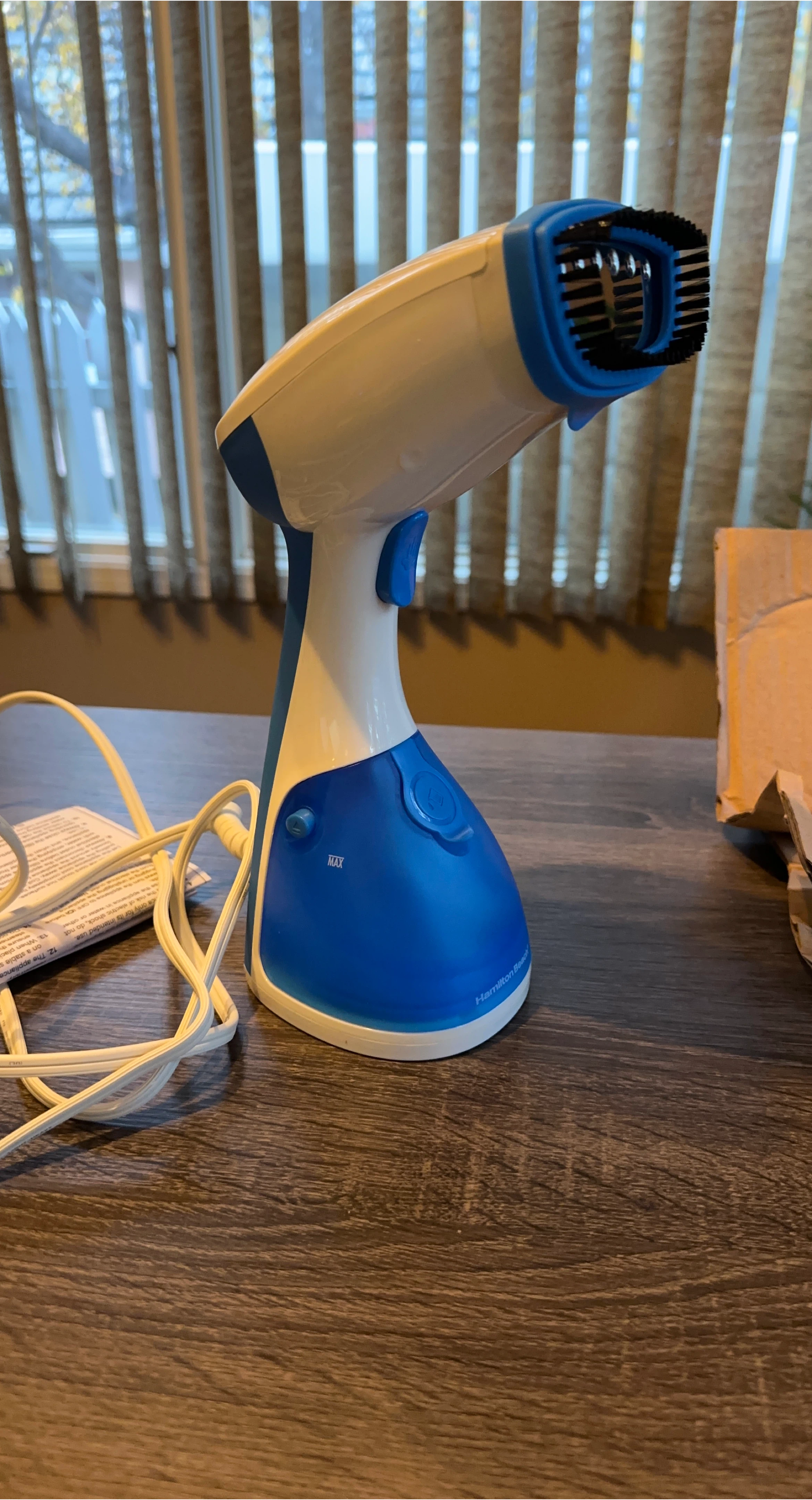 Hamilton Beach Handheld Garment Steamer thumbnail