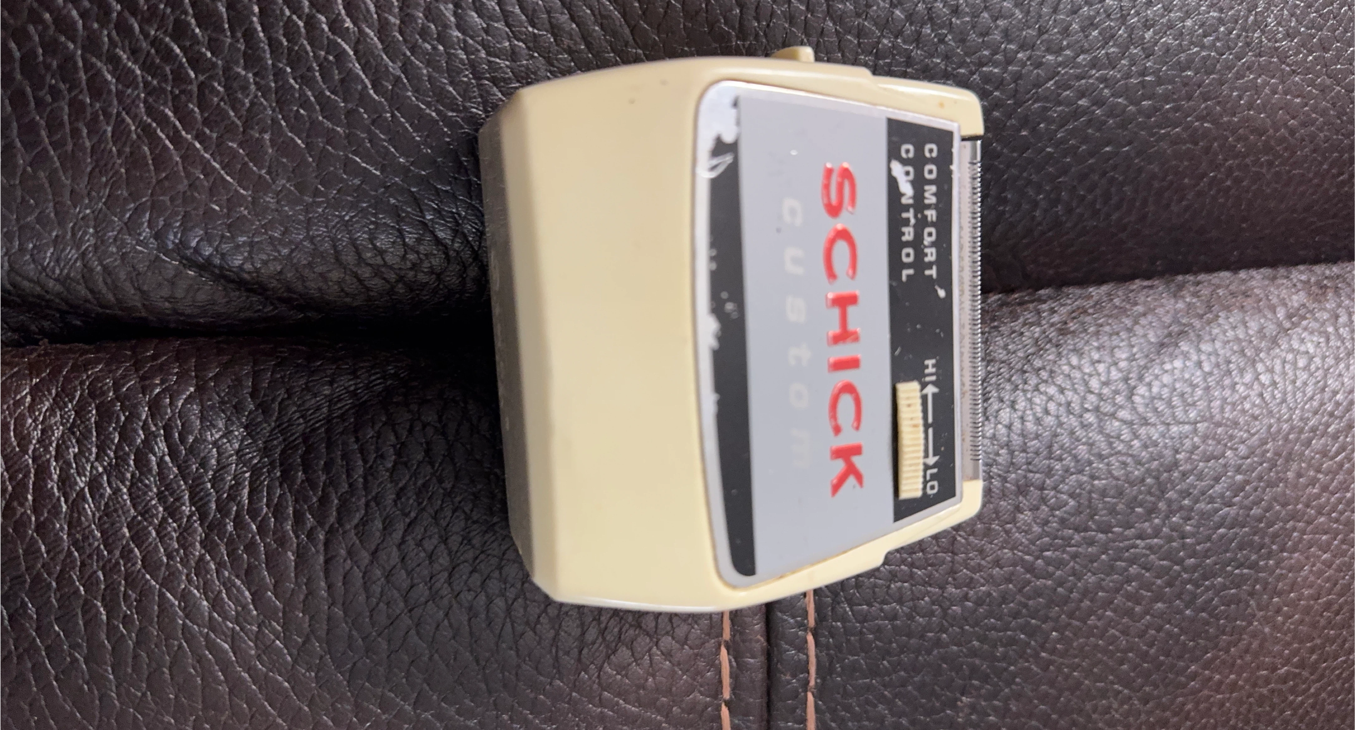 Schick Custom Comfort Control Razor thumbnail