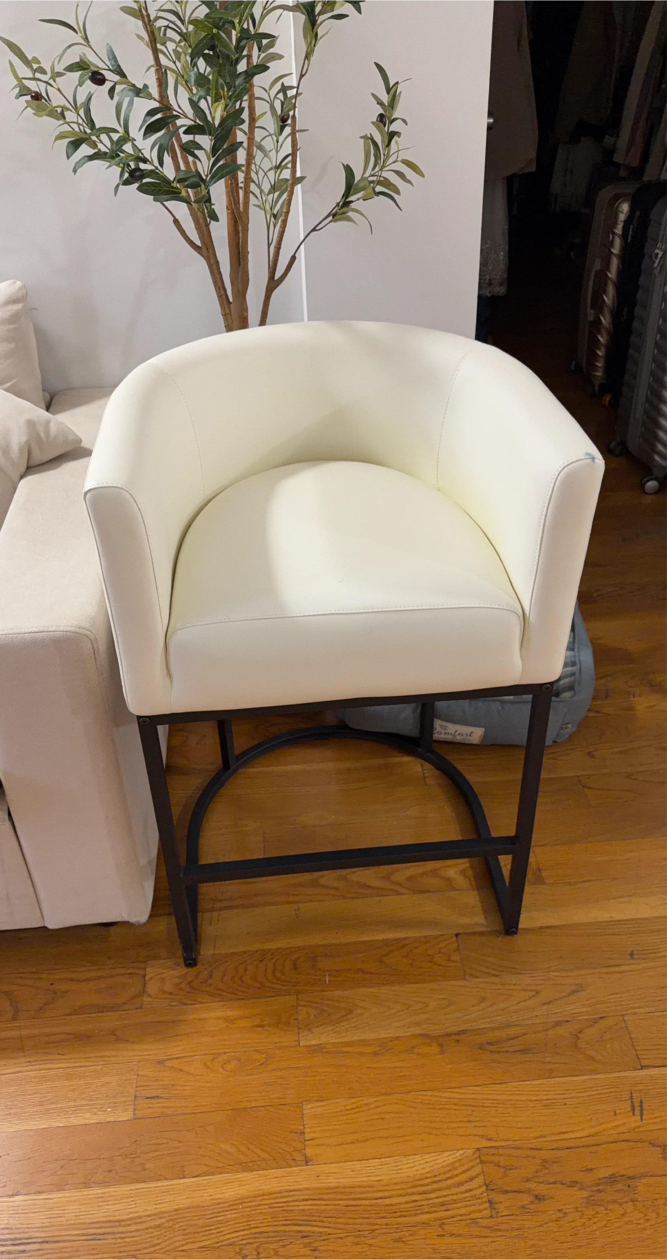 Ivory Bar Stool with Black Metal Base