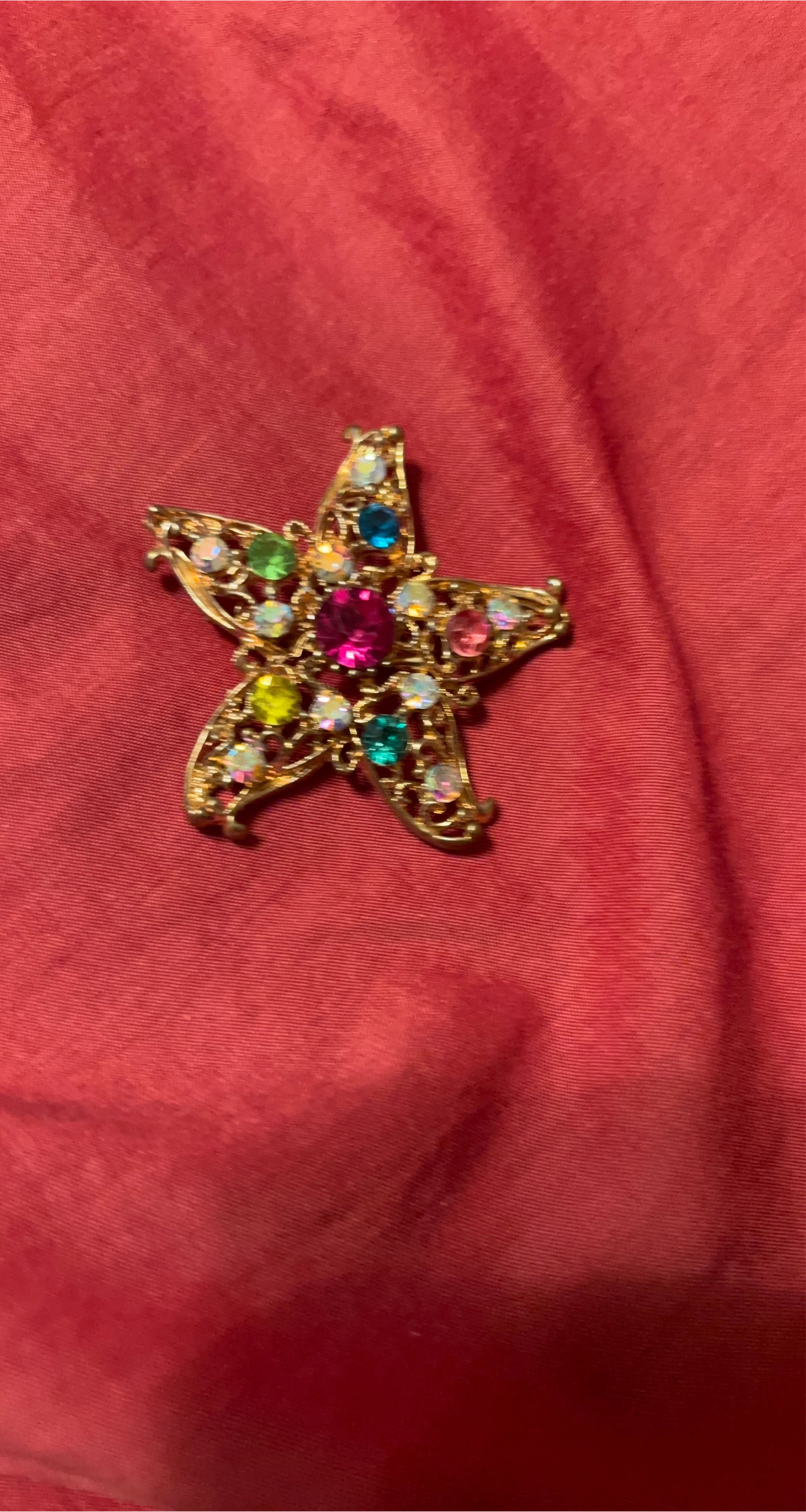 Star-shaped Gold Brooch with Colorful Gems thumbnail