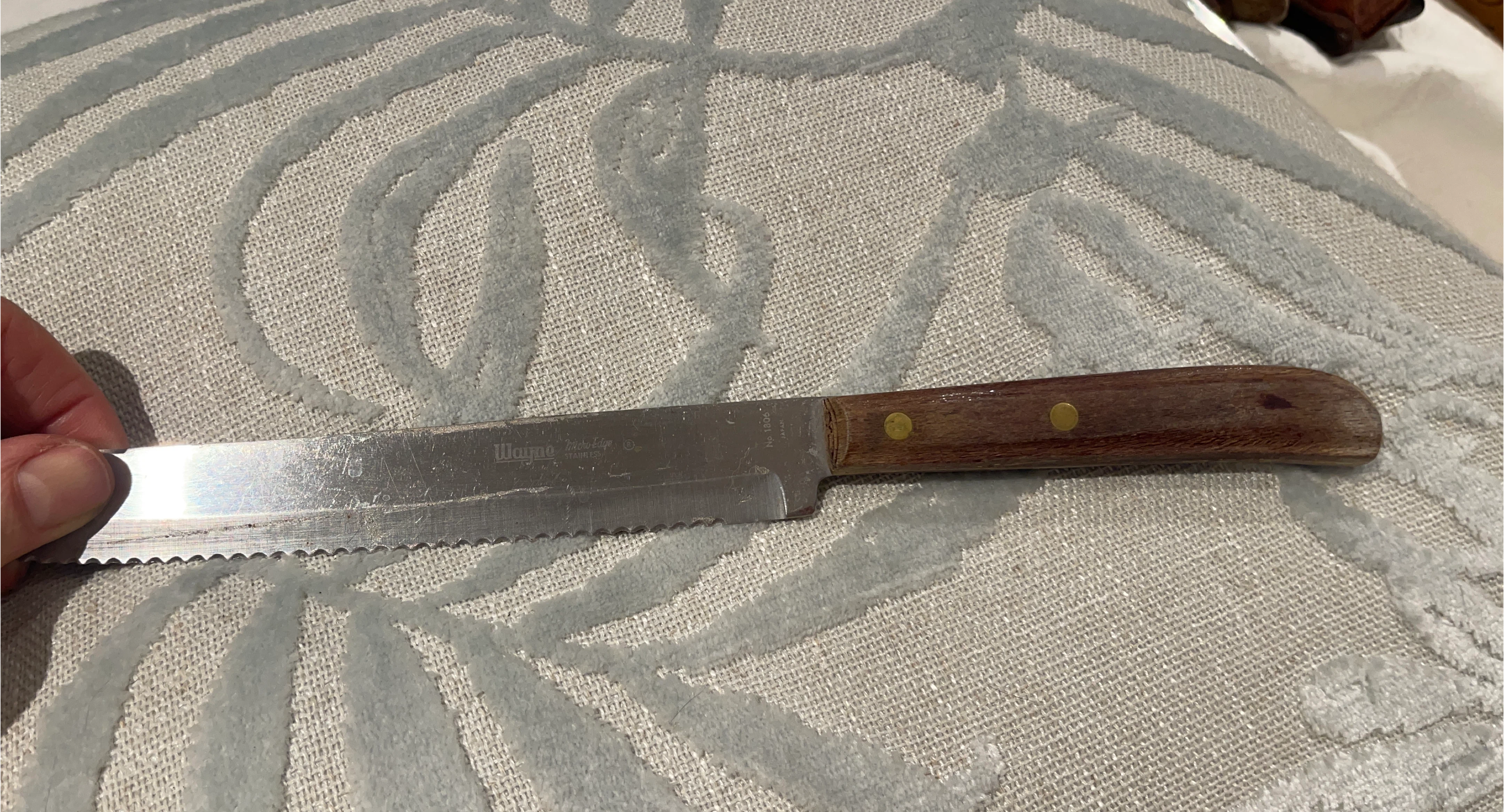 Wayne Micro Edge Stainless Knife image indicator(1)