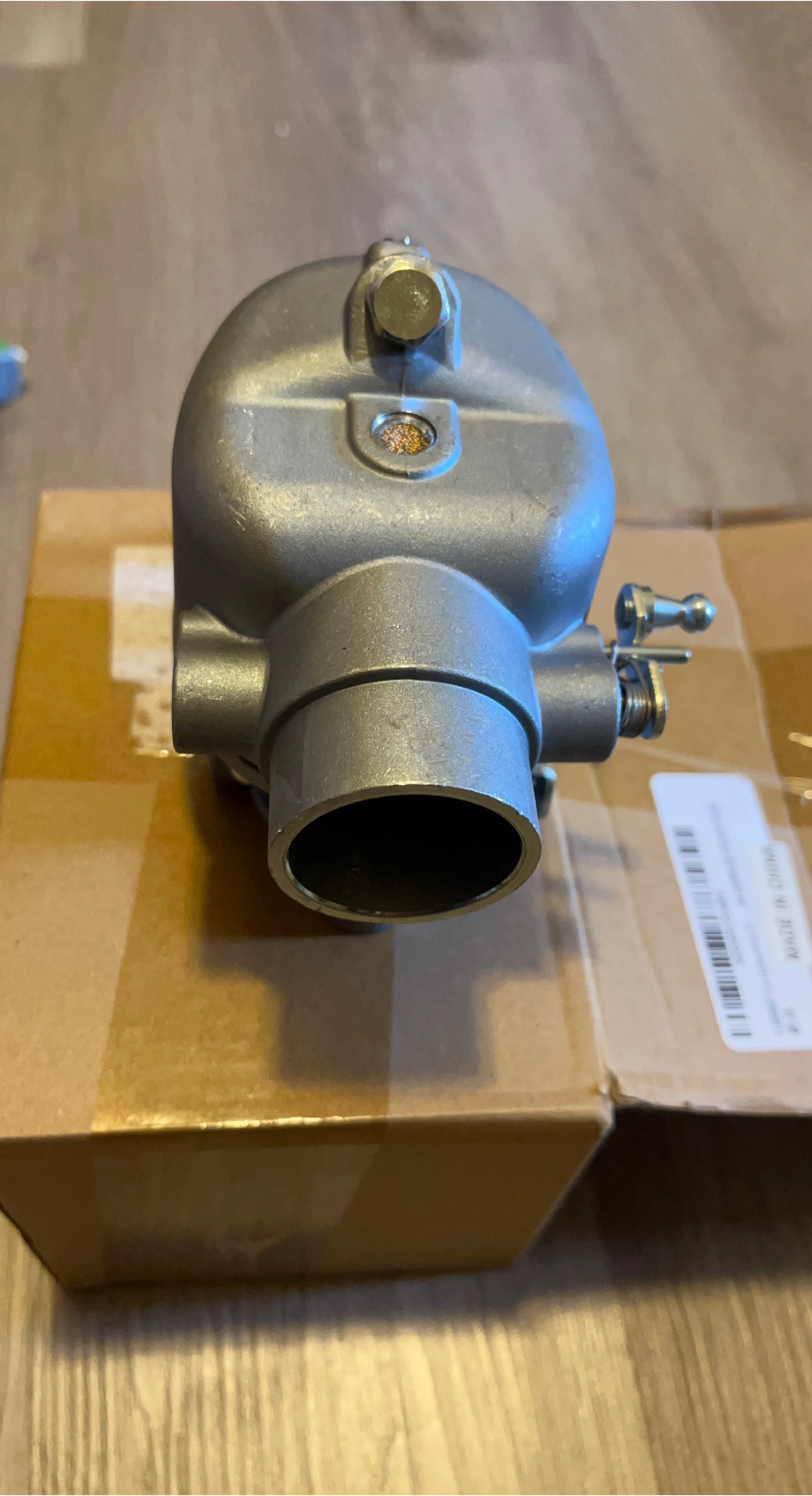 Carburetor thumbnail