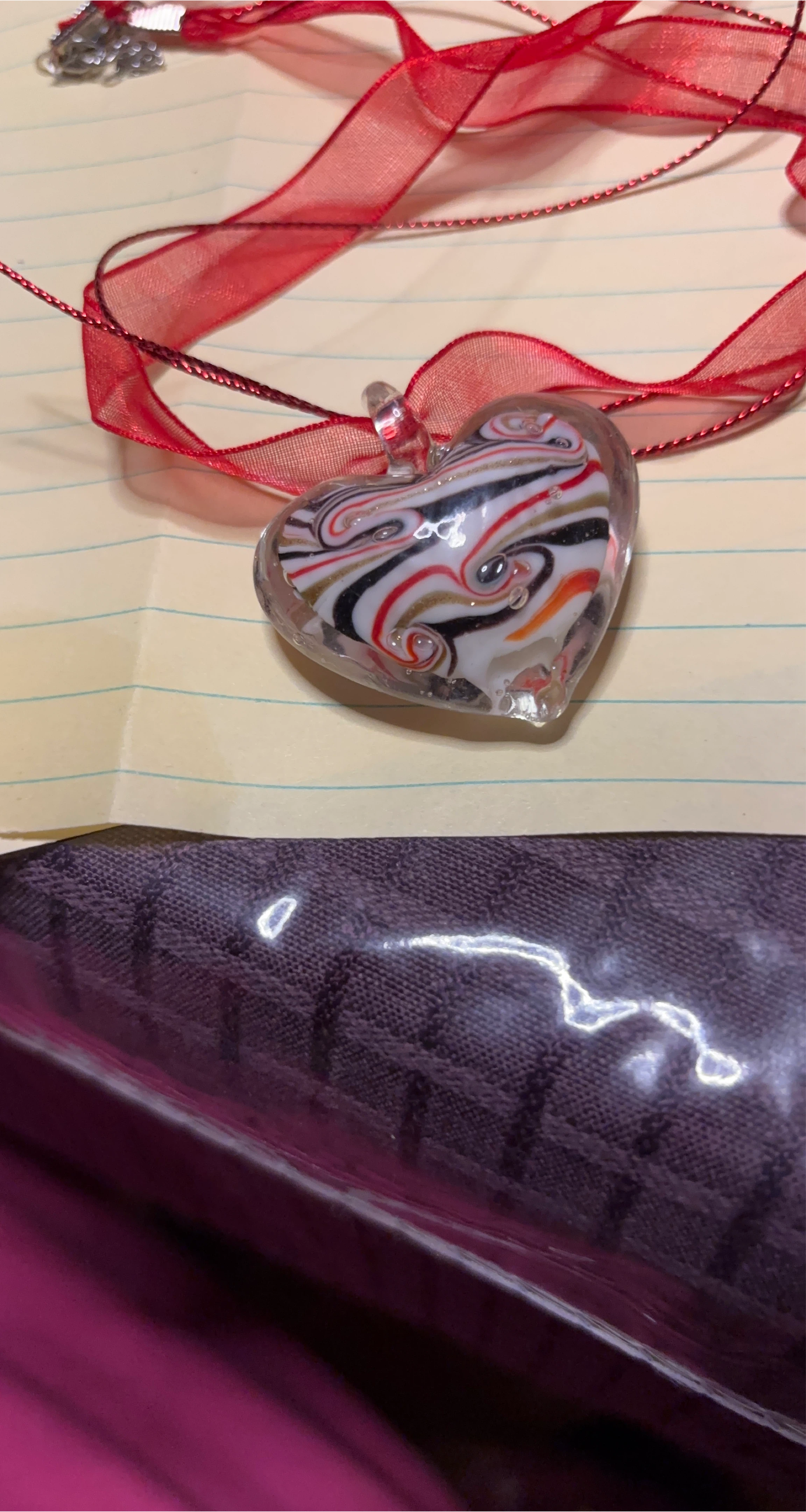 Heart-shaped Glass Pendant Necklace thumbnail