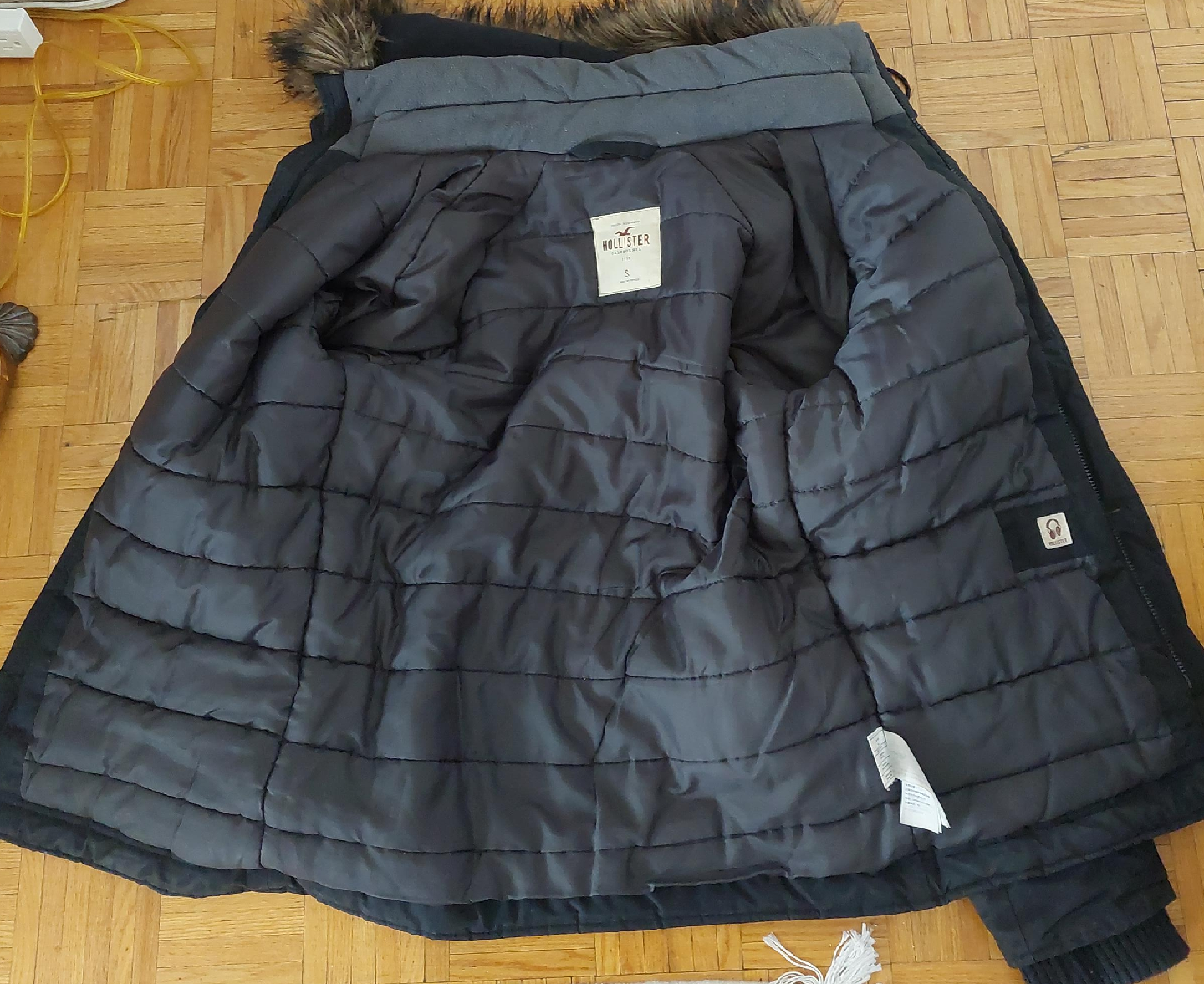 Hollister Winter Parka - Size M - photo 4