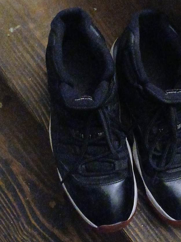 Nike Air Jordan 11 Retro Low IE Bred thumbnail