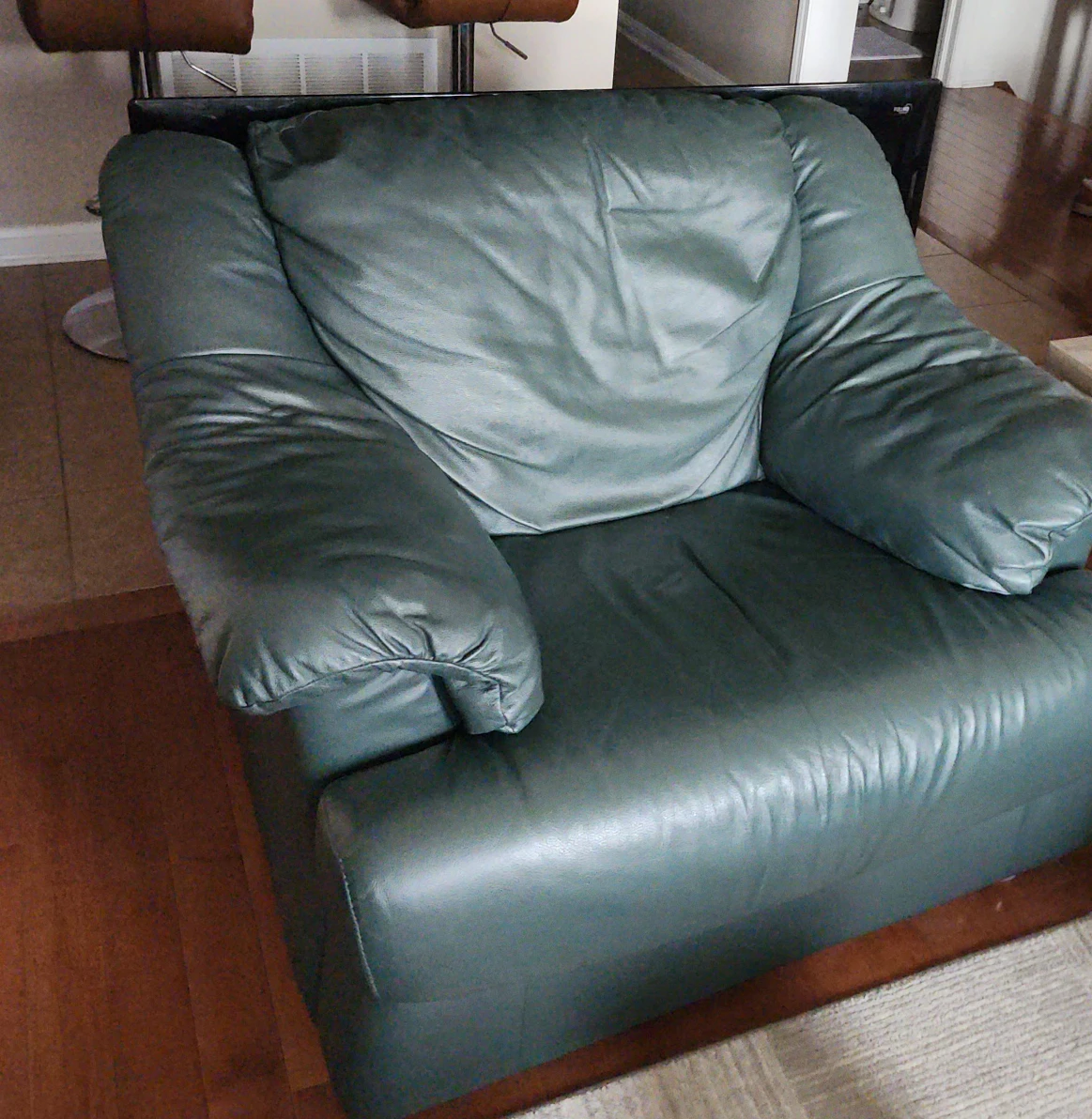 Green Leather Armchair thumbnail