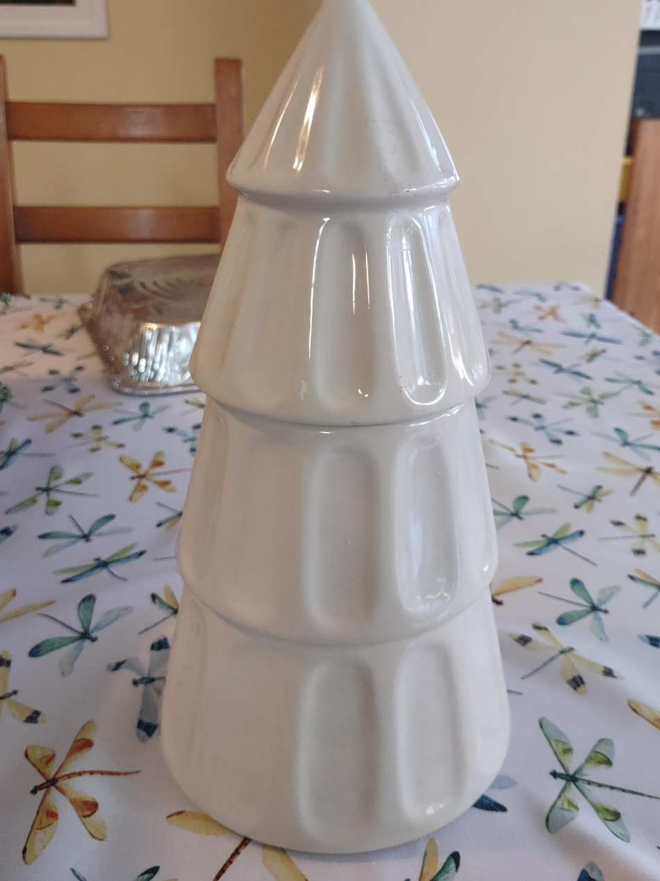 DesignPac Ceramic Christmas Tree Cookie Jar