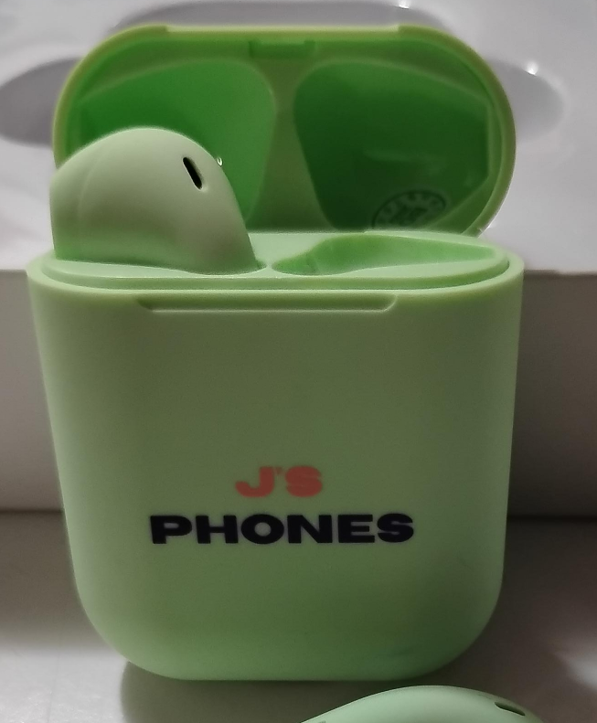 J's Phones Green Wireless Earbuds thumbnail