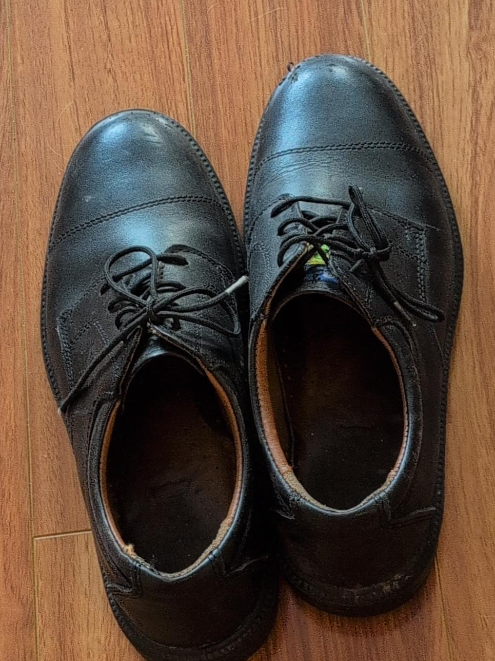 Black Leather Dress Shoes thumbnail