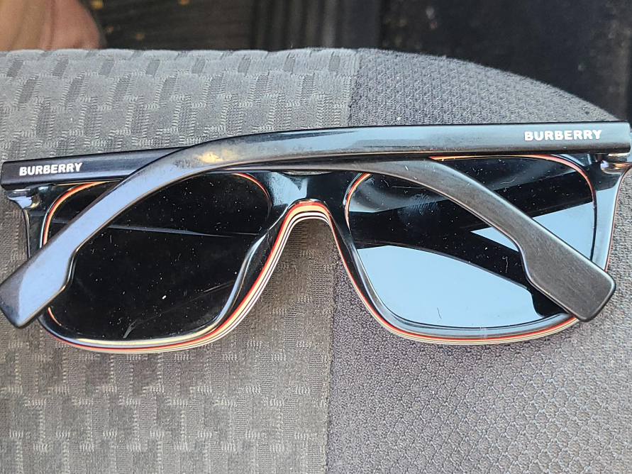 Burberry Sunglasses thumbnail