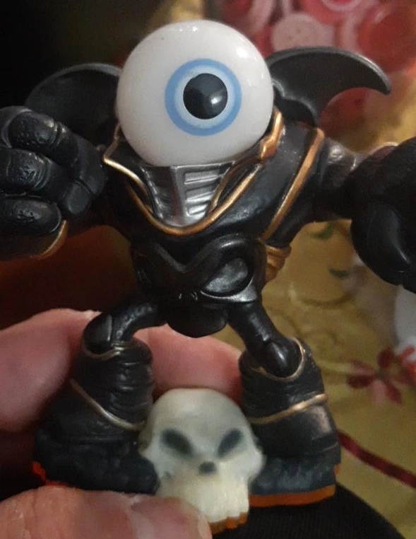 Skylanders Eye Brawl Figure thumbnail