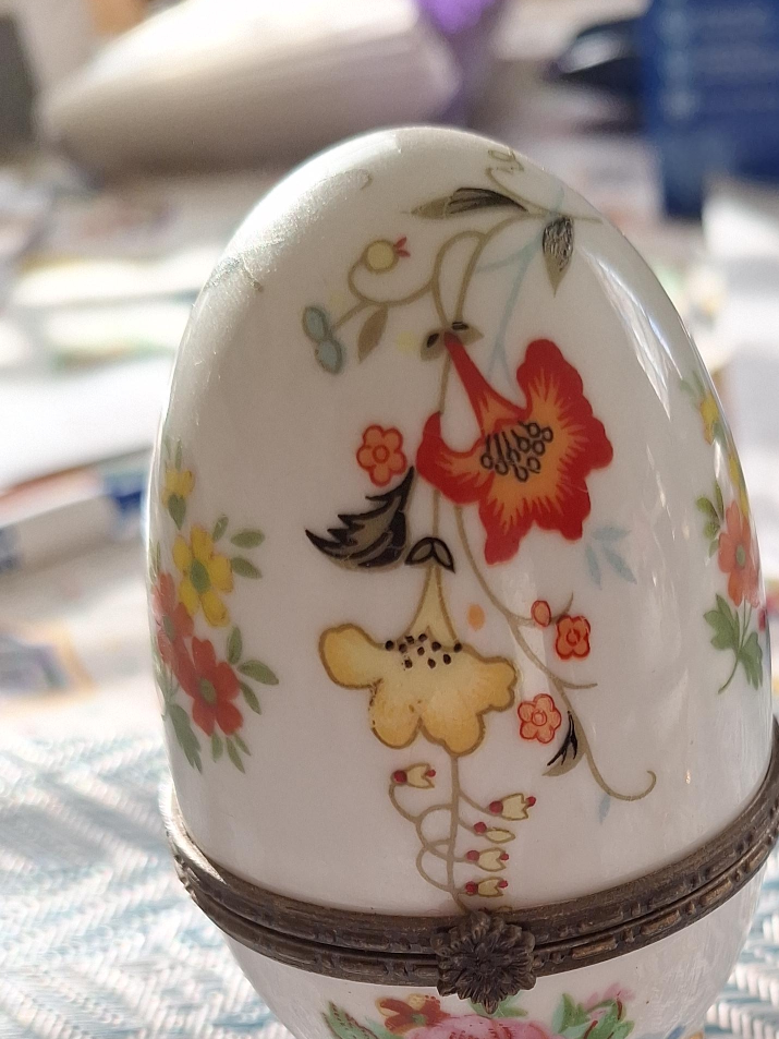 Floral Egg Trinket Box
