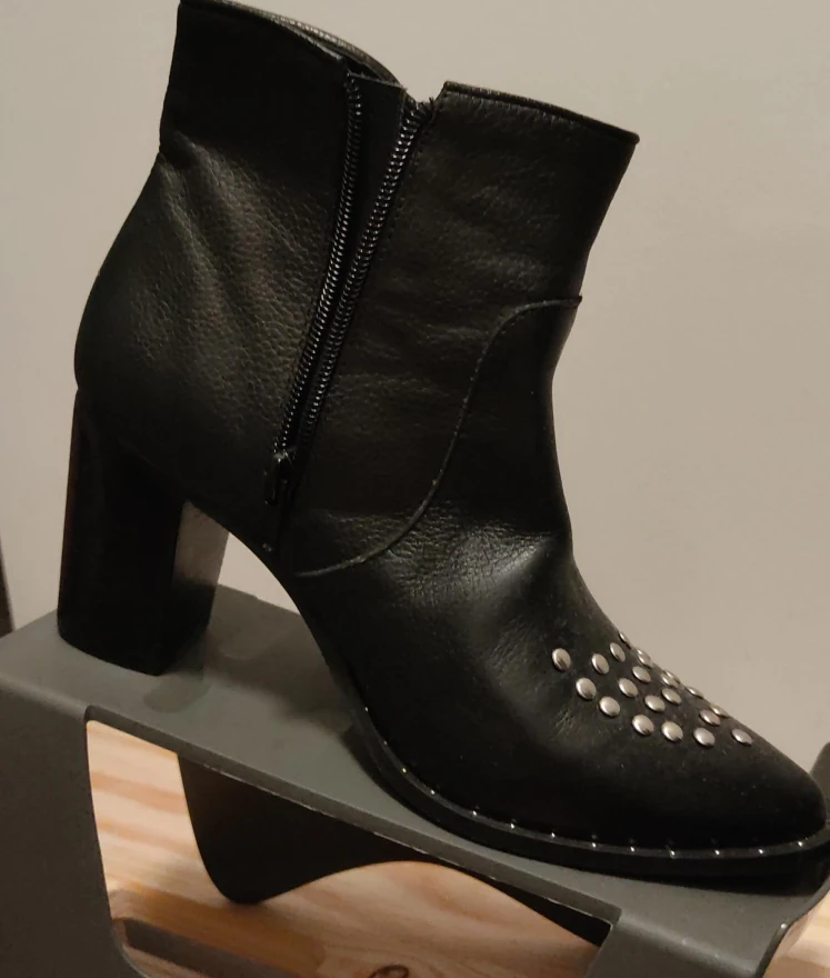 Black real Leather Boots, Size 6 - NafNaf Paris thumbnail