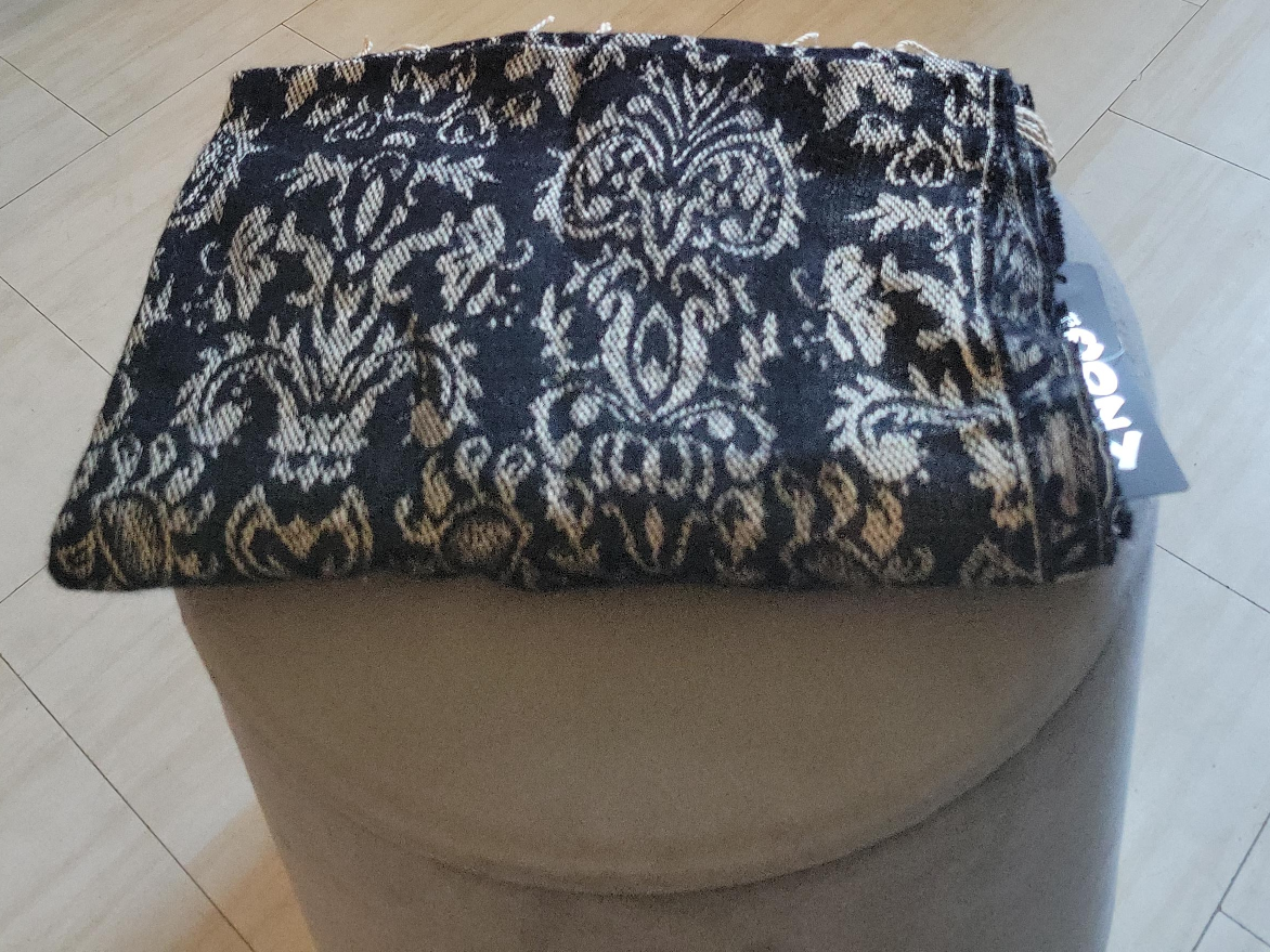 Simons Black & Beige Patterned Scarf thumbnail