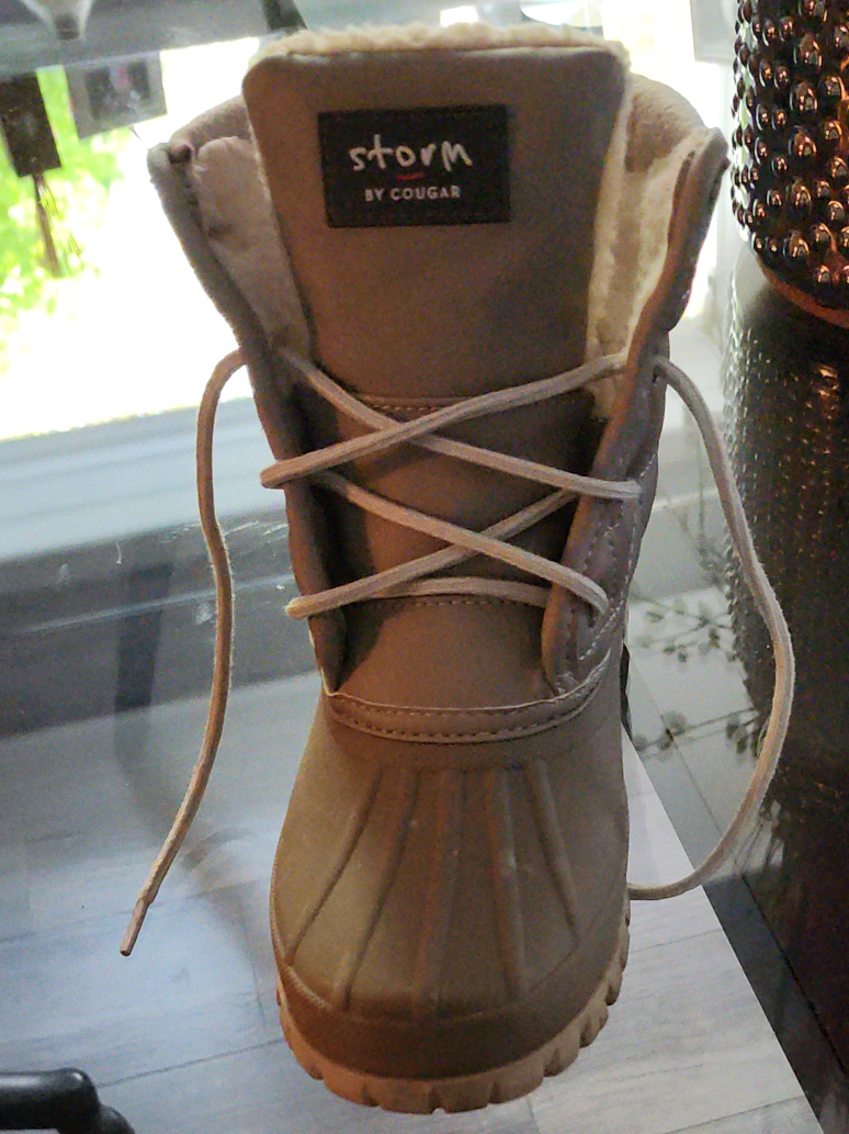 Storm by Cougar Winter Boots. size 7 thumbnail