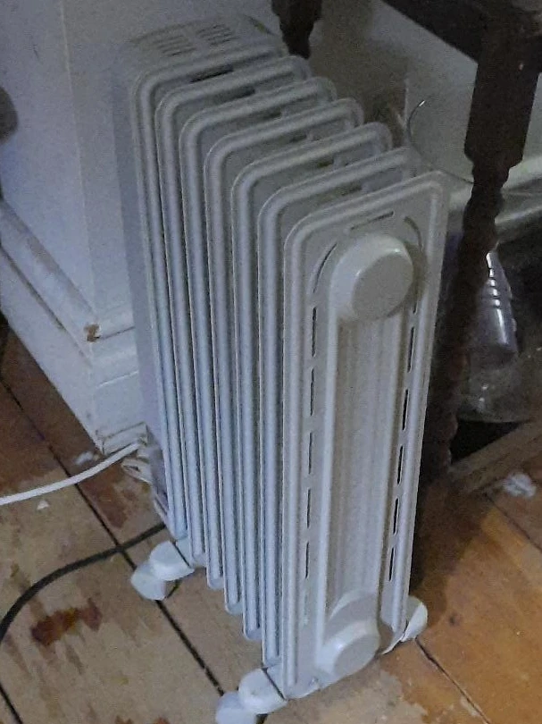 White Oil-Filled Radiator Heater