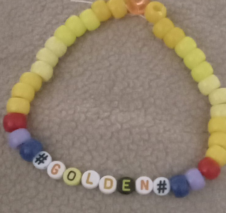 Handmade Golden Beaded Bracelet thumbnail