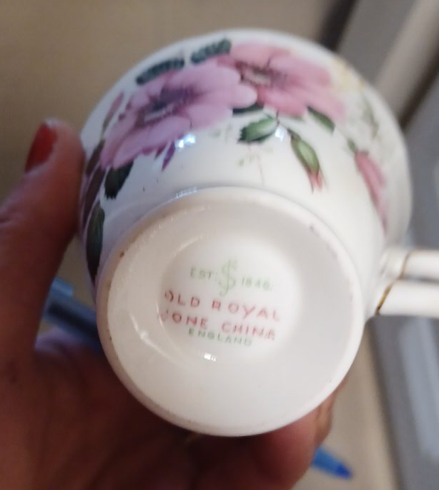 Old Royal Bone China England Tea Cup thumbnail