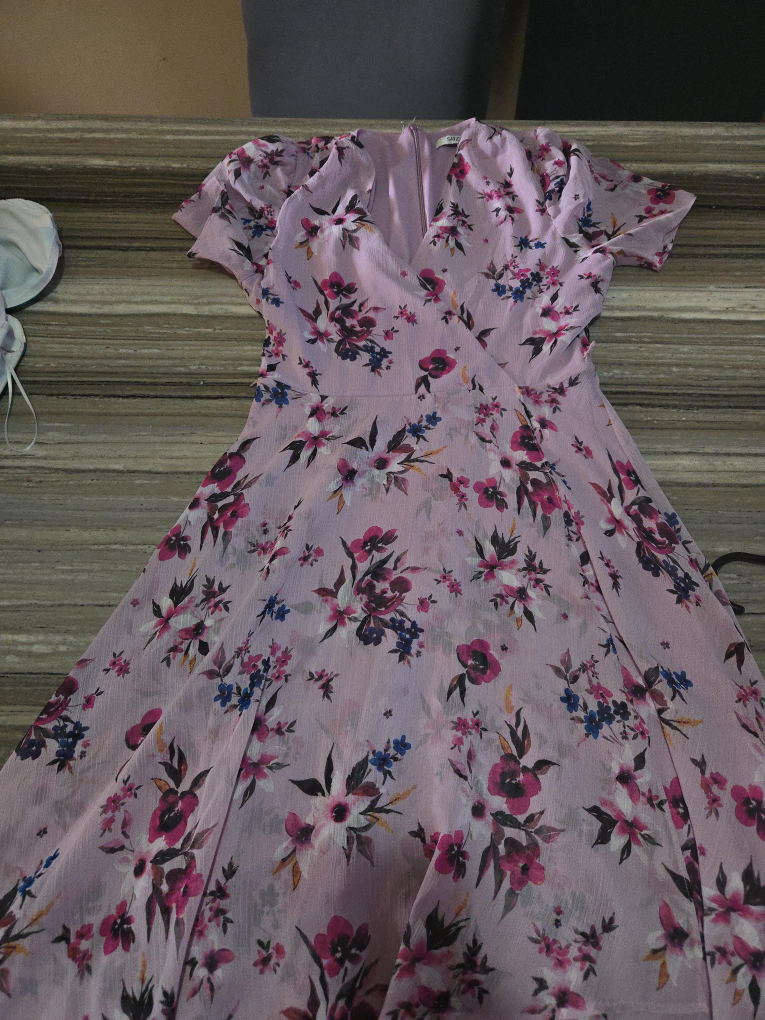 Say What? Floral Dress thumbnail