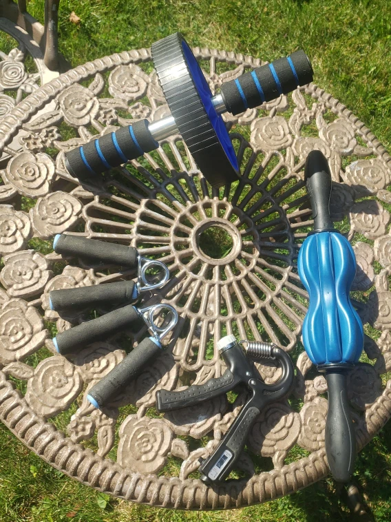 Ab Roller, Hand Grips & Massage Roller thumbnail