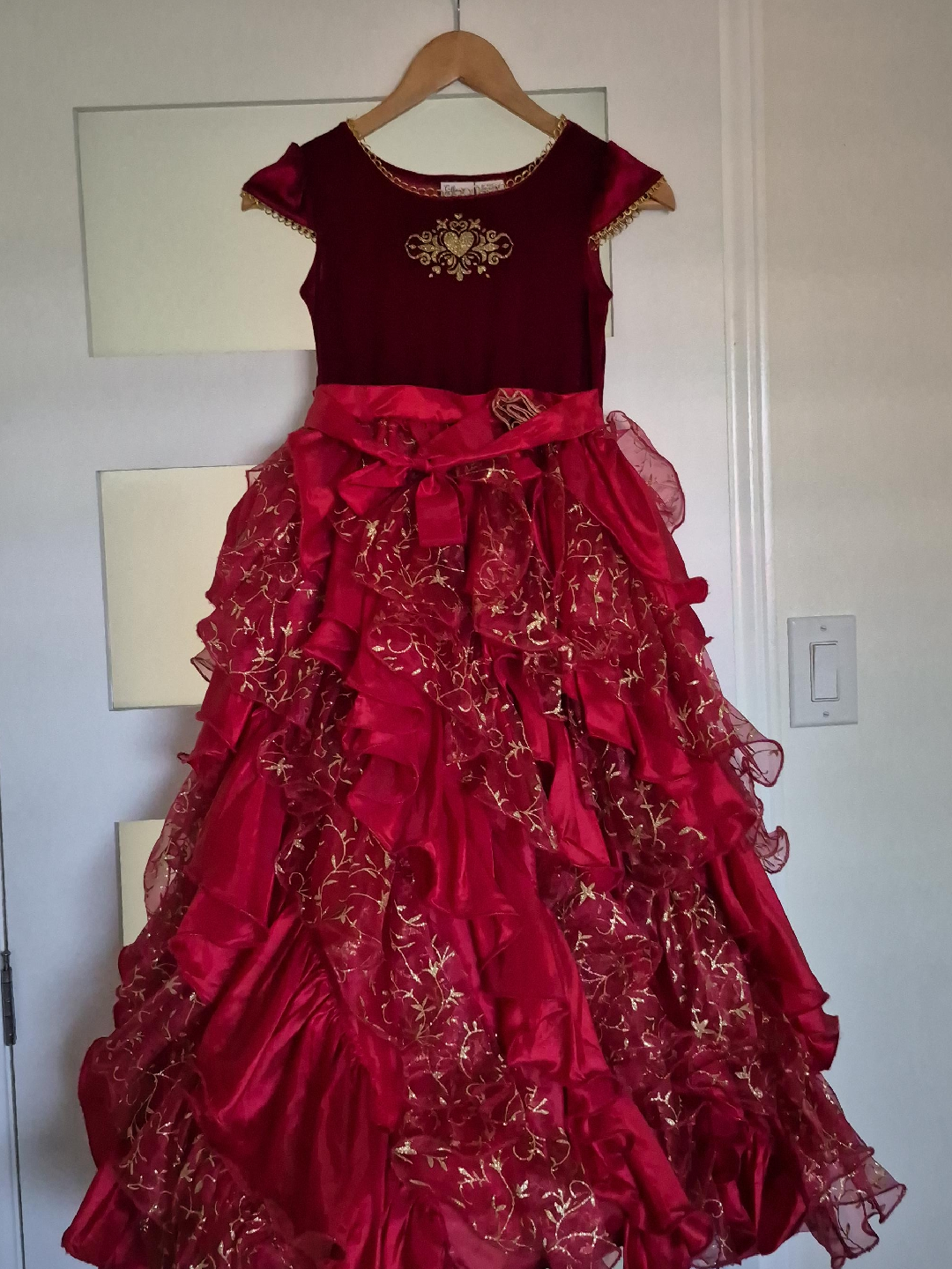 Red & Gold Girls costume