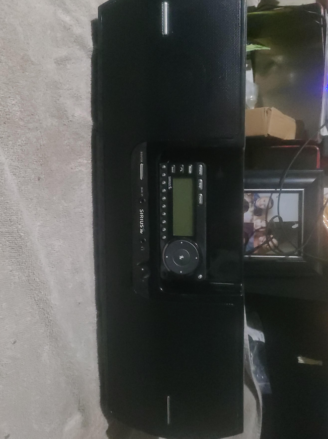 Sirius Radio Receiver Boombox and Car Hookups and Accessories thumbnail