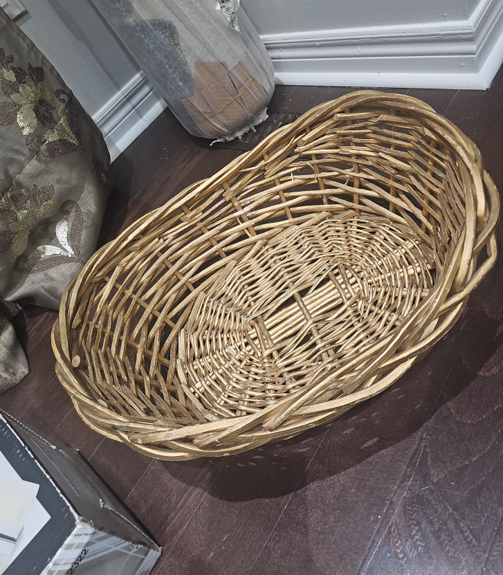 Wicker basket gold sprayed for gift hamper thumbnail