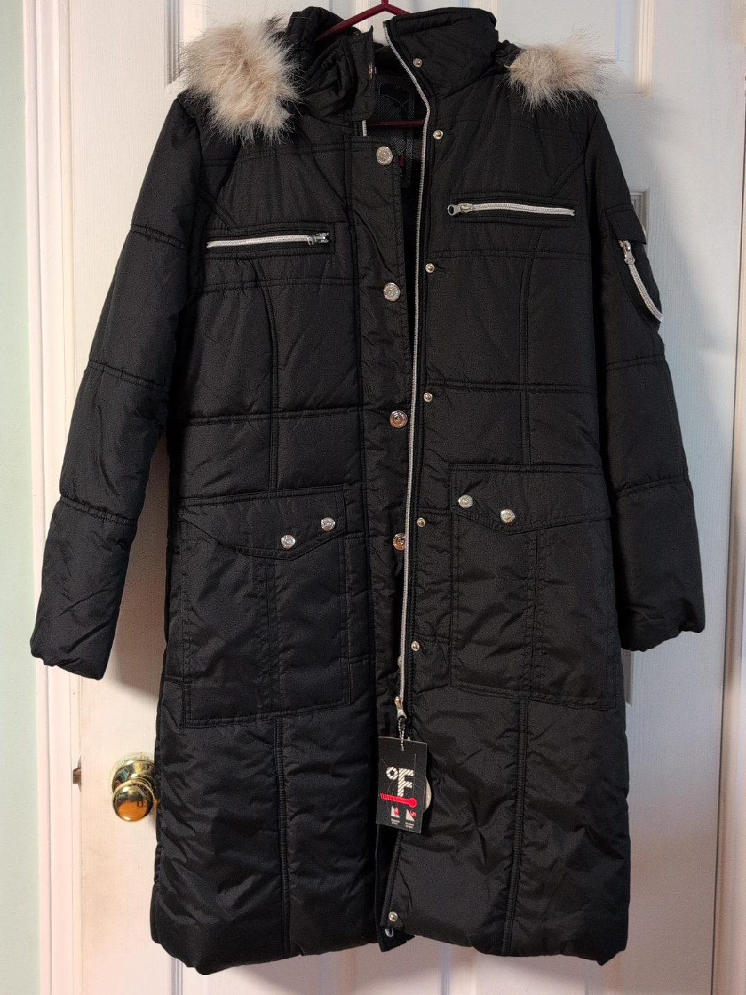 Black Winter Puffer Coat with Fur Trim thumbnail