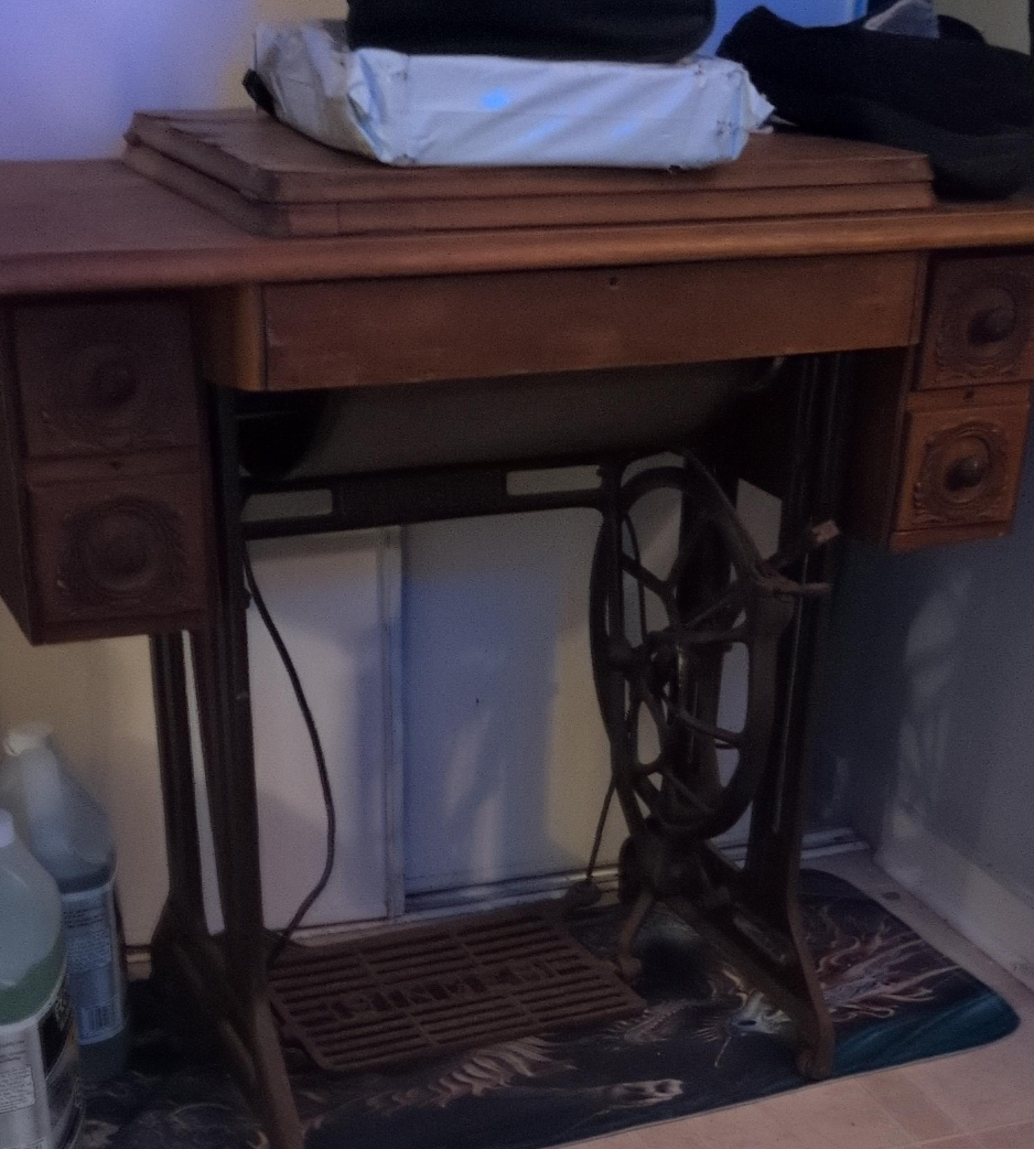Antique Singer Sewing Machine Table thumbnail