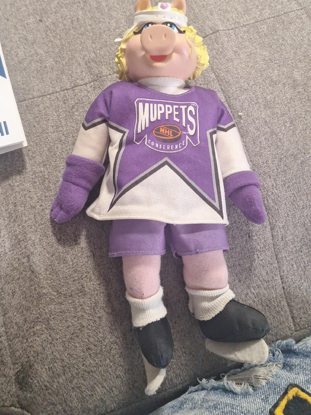 Muppets NHL Miss Piggy Doll image indicator(1)