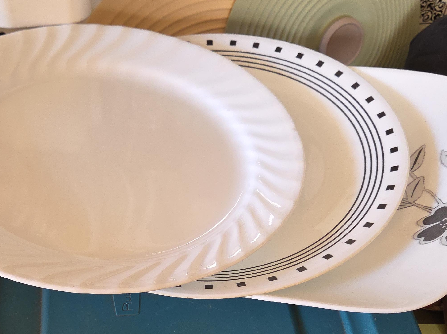 Single Corelle Plates