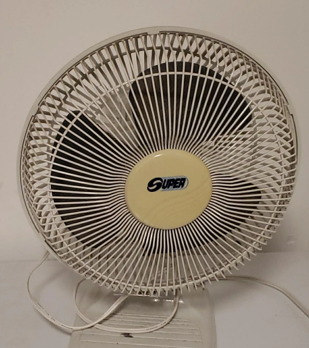 SUPER Table Fan - White