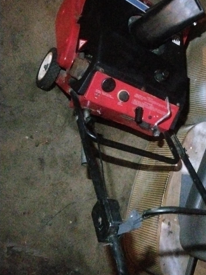 Toro gas Snowblower